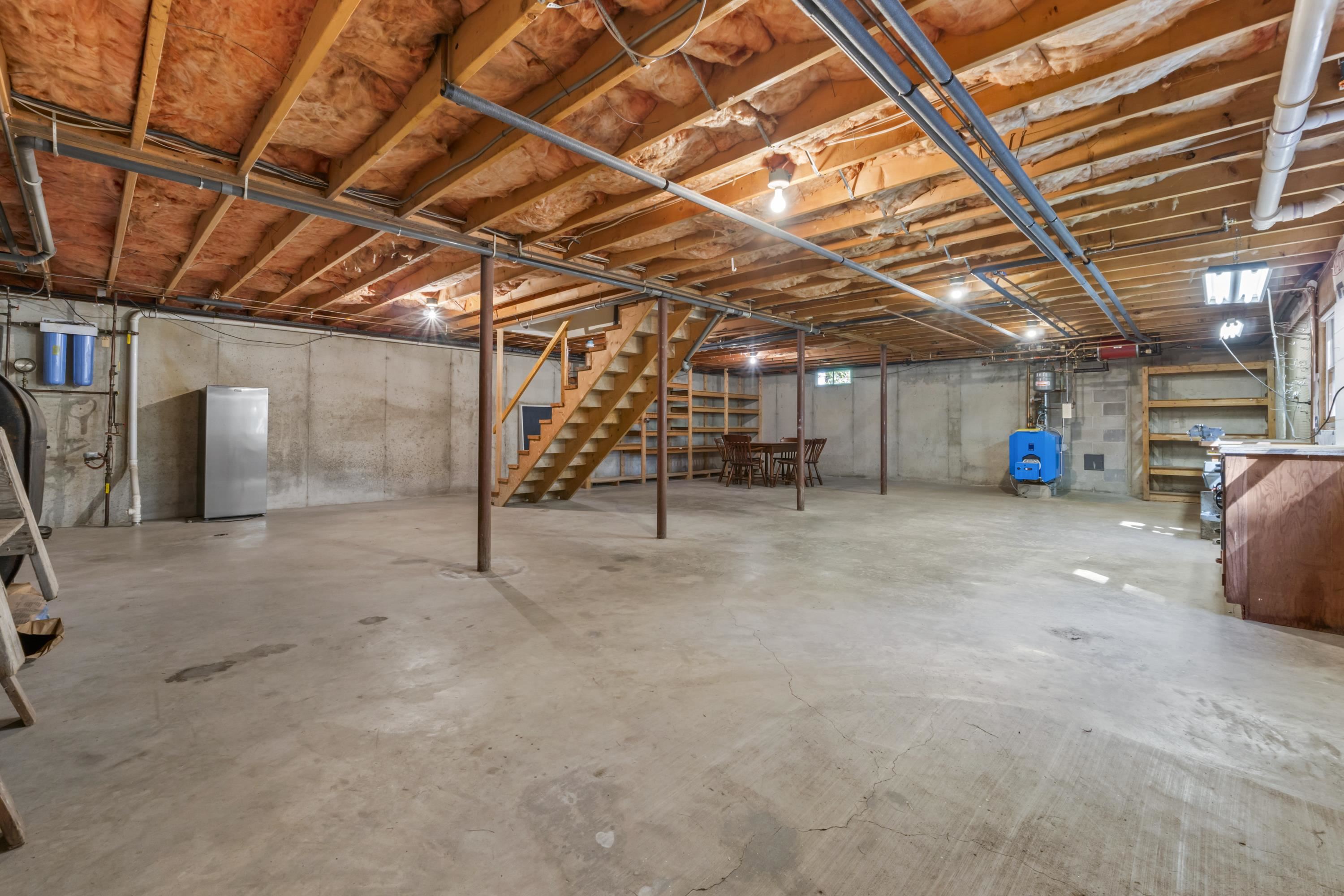 34 Governor Sawyer Lane