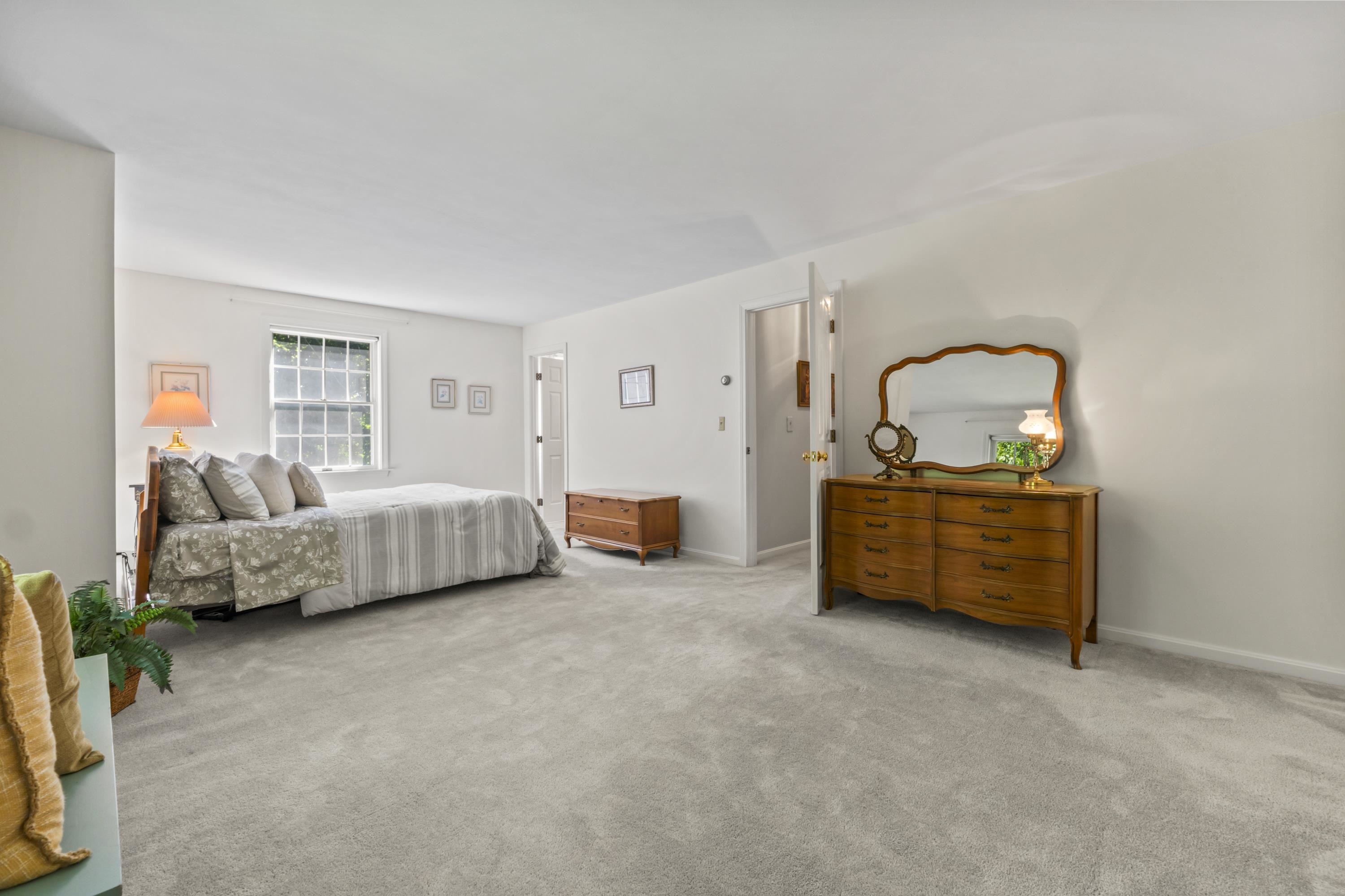 34 Governor Sawyer Lane
