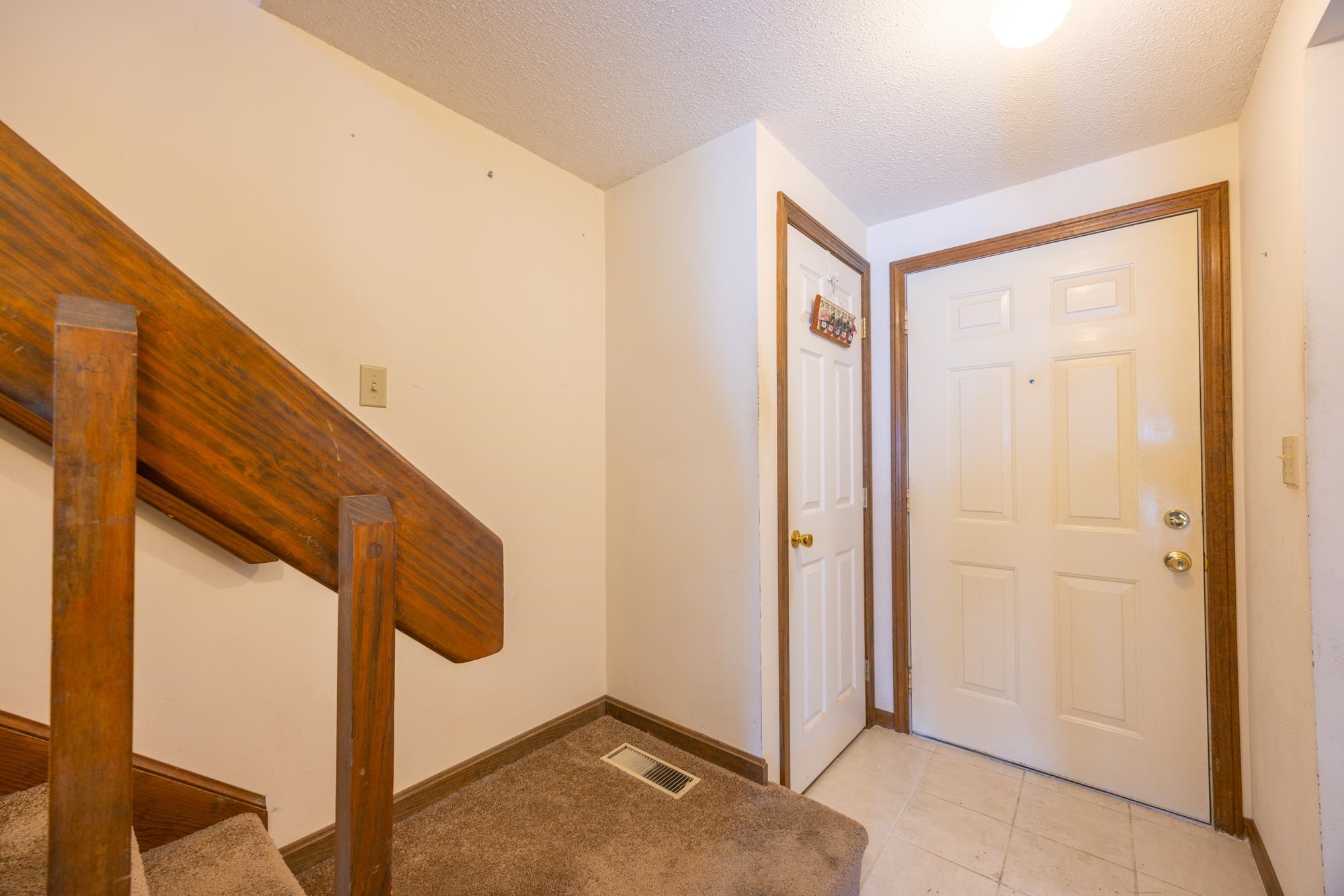 56 Durham Road Unit: 8