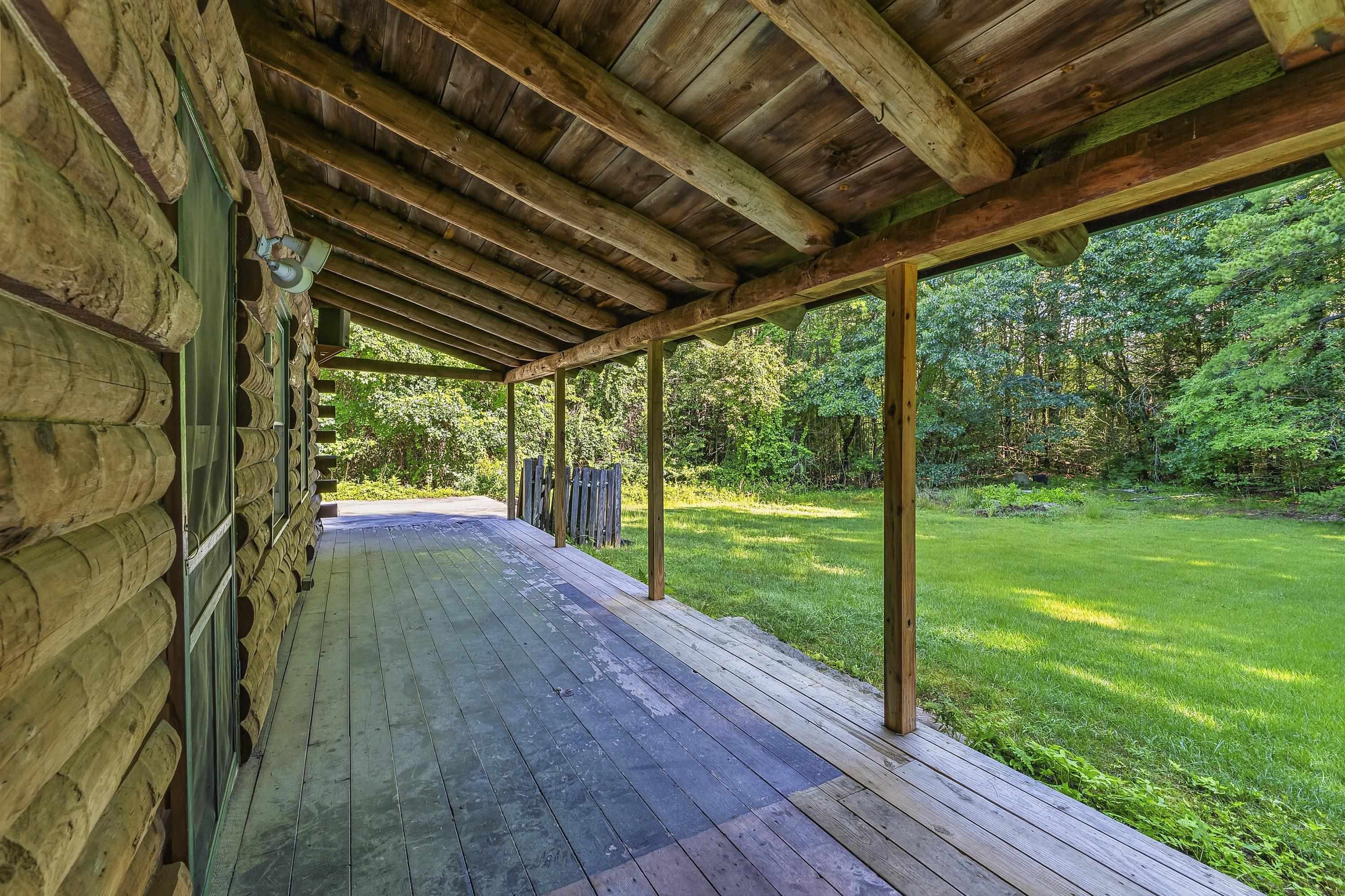28 Leavitt Road