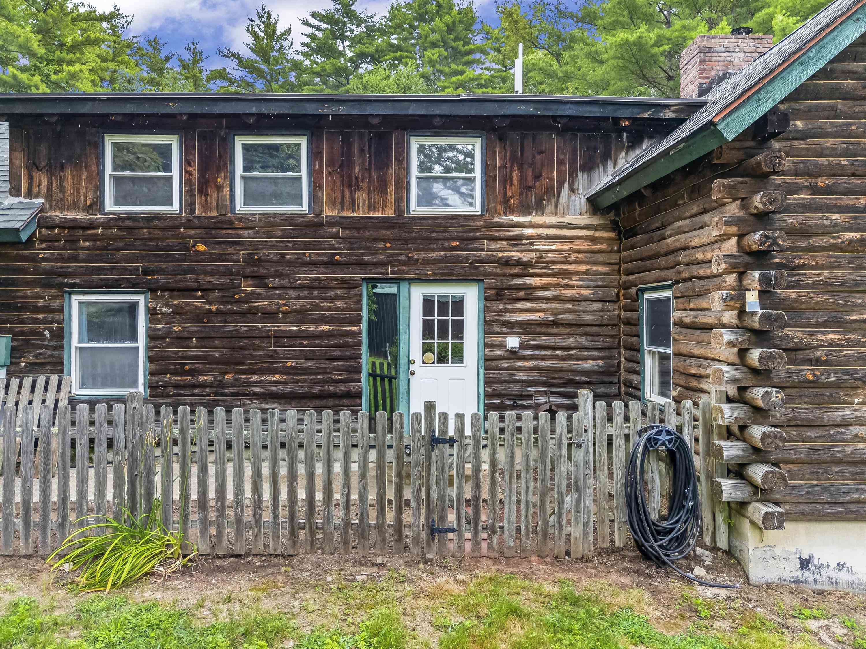 28 Leavitt Road