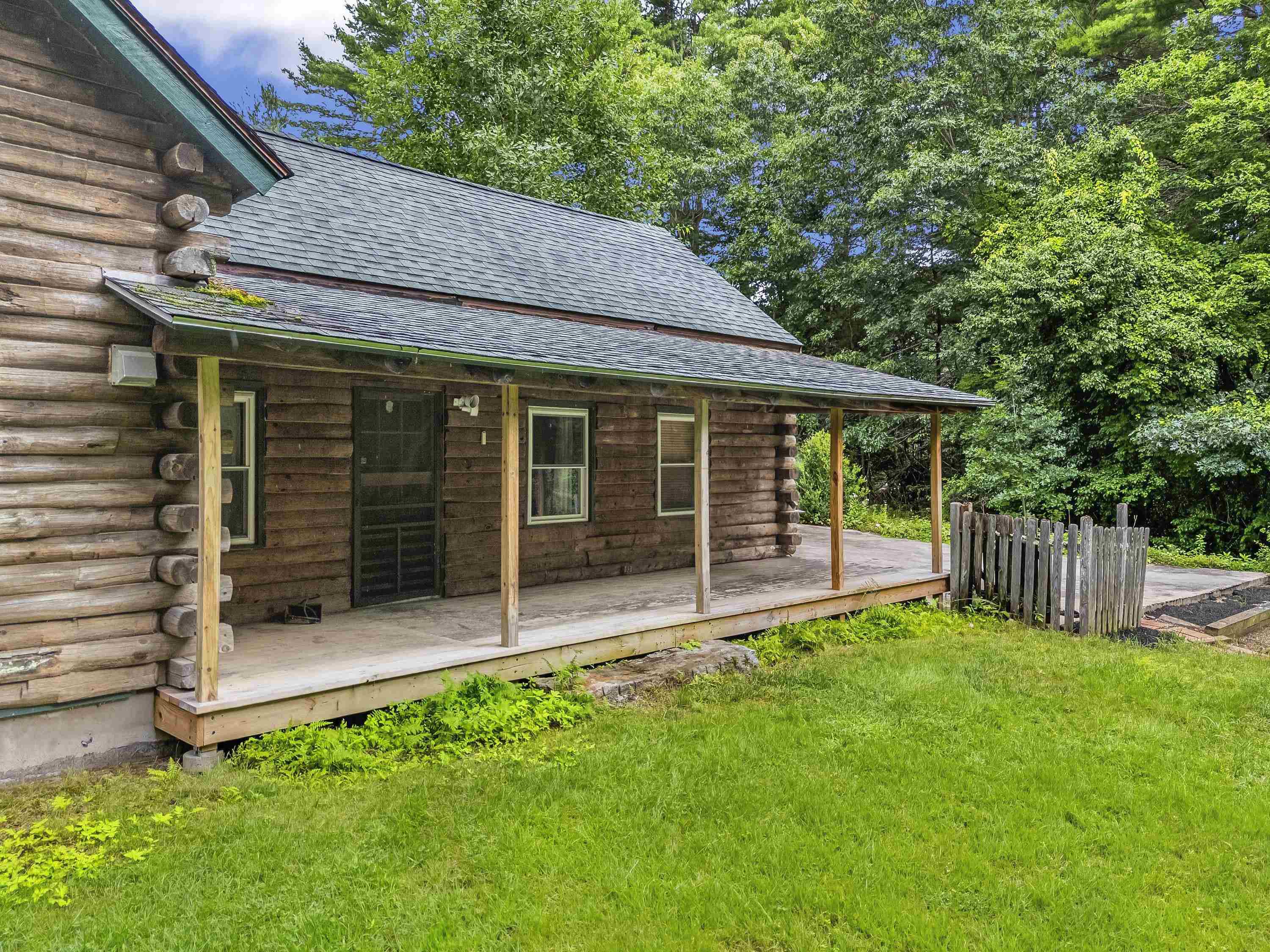 28 Leavitt Road