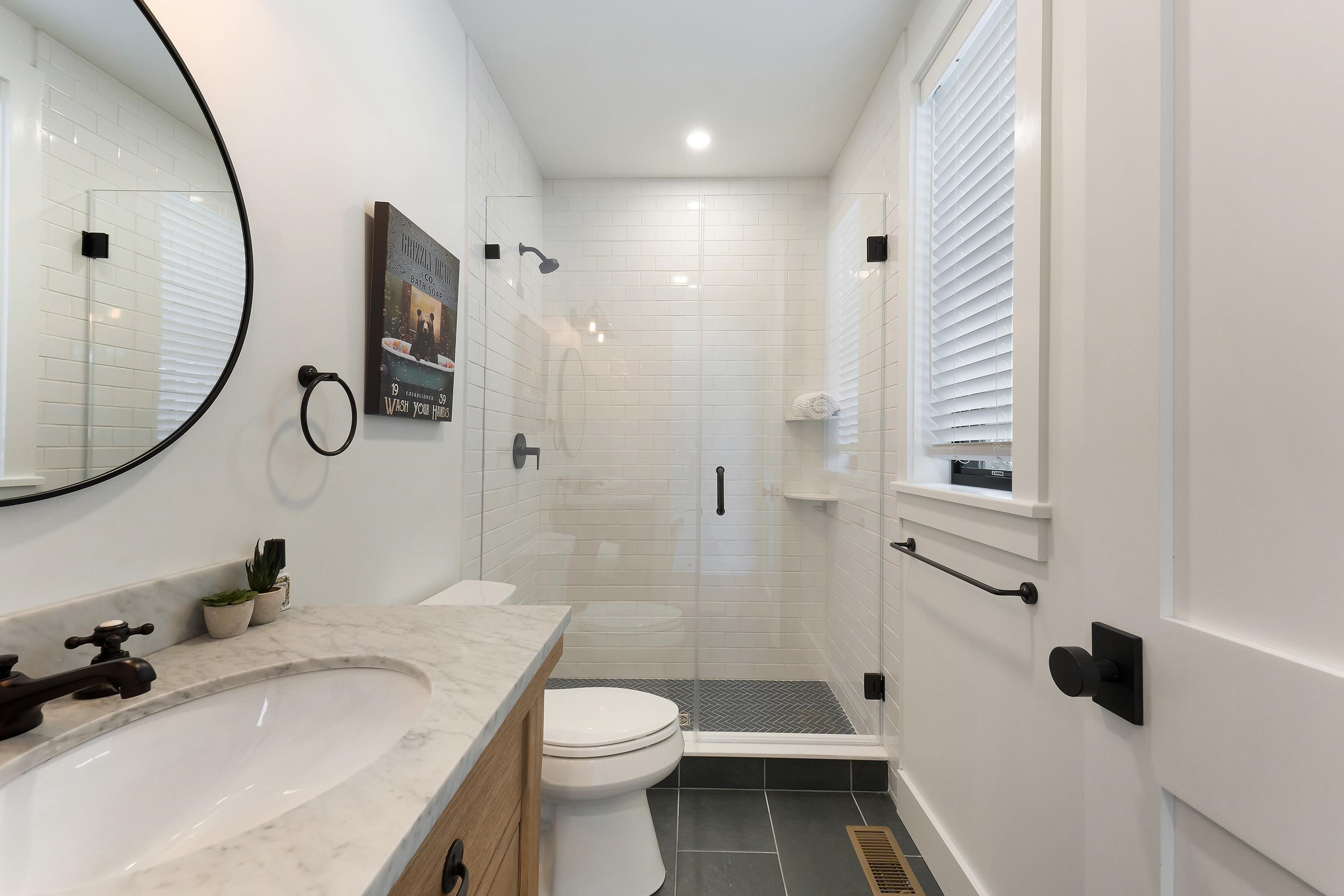 17 Black Diamond Road Unit: 5