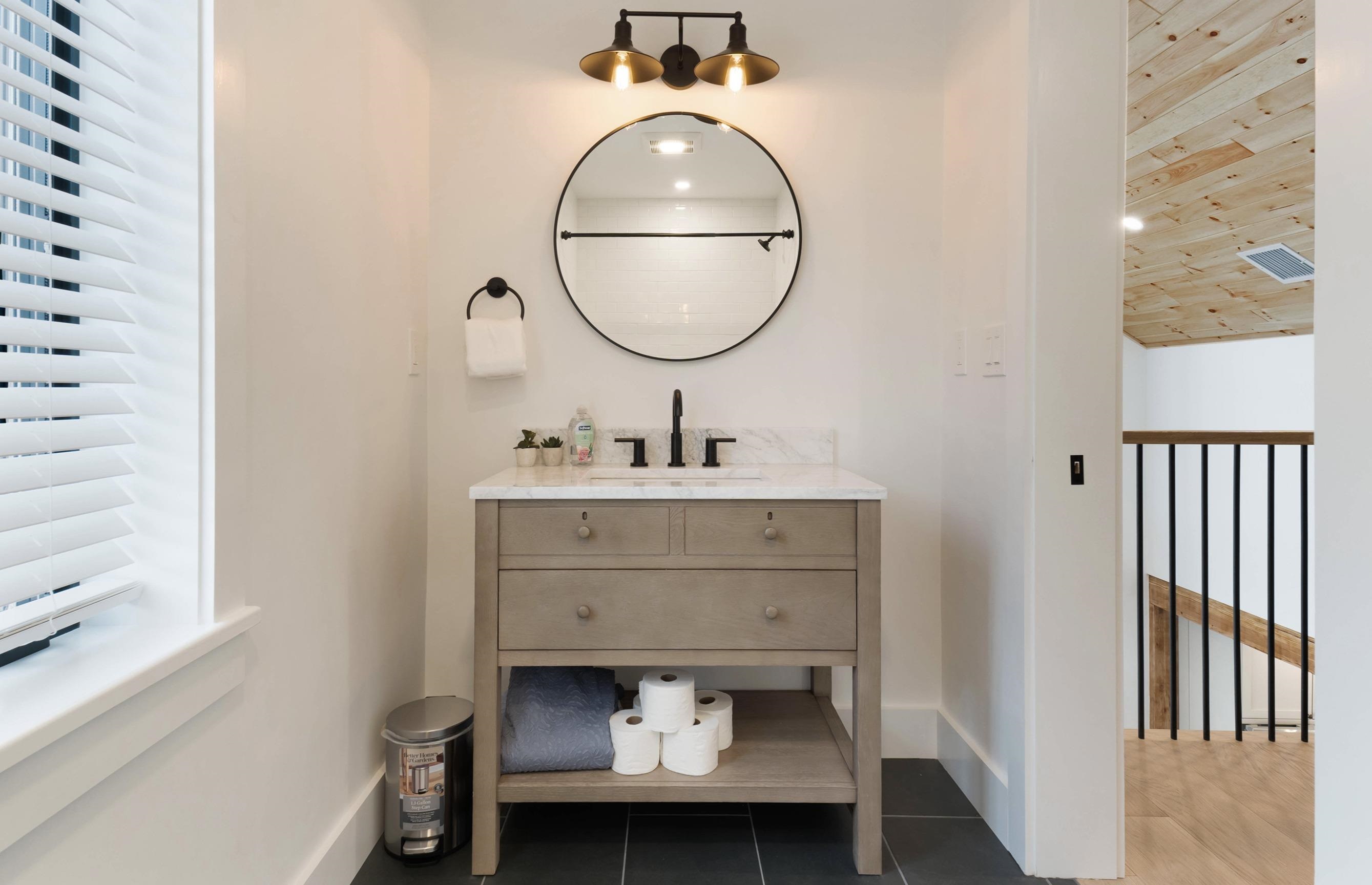 17 Black Diamond Road Unit: 5