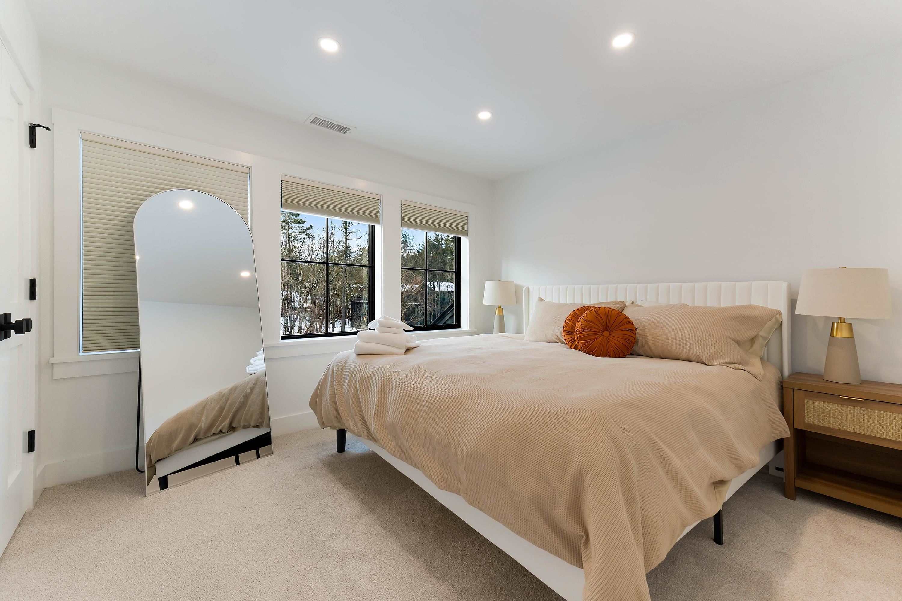 17 Black Diamond Road Unit: 5