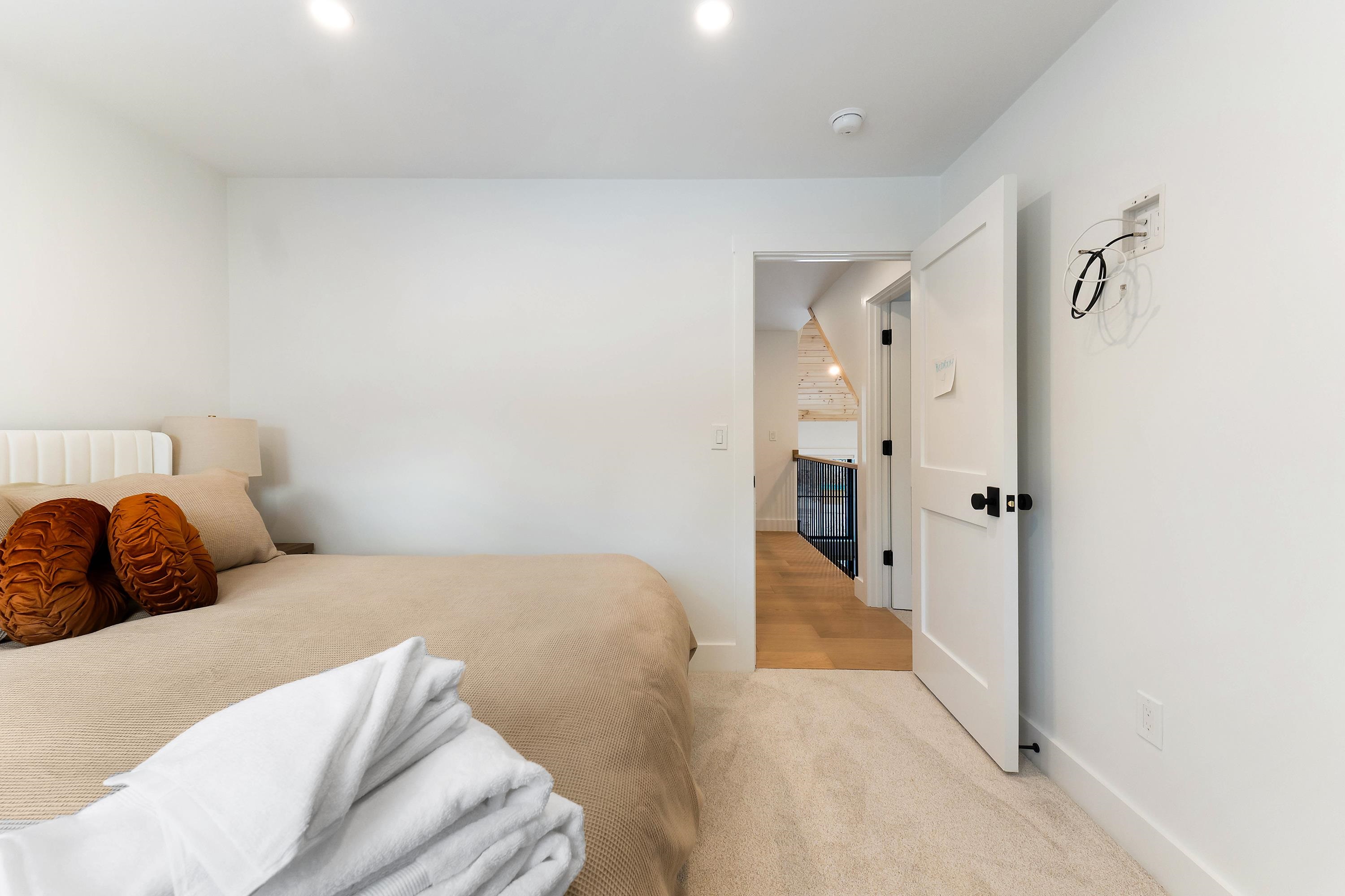 17 Black Diamond Road Unit: 5