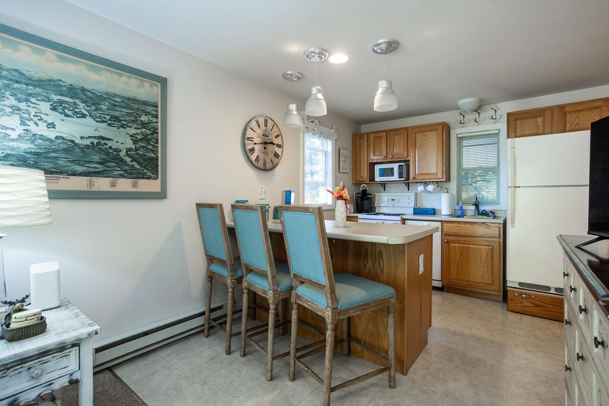 118 Weirs Road Unit: 215