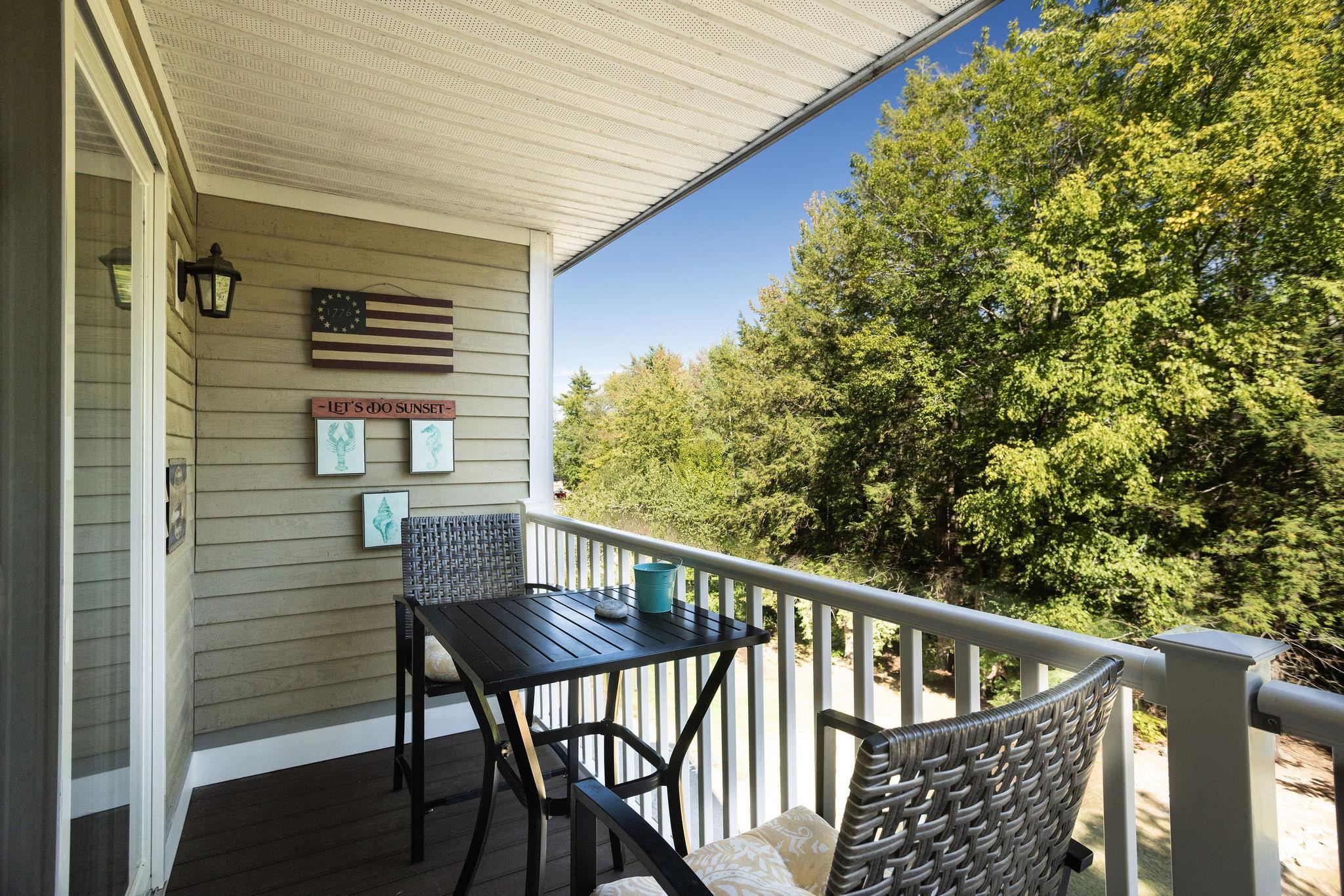 118 Weirs Road Unit: 215