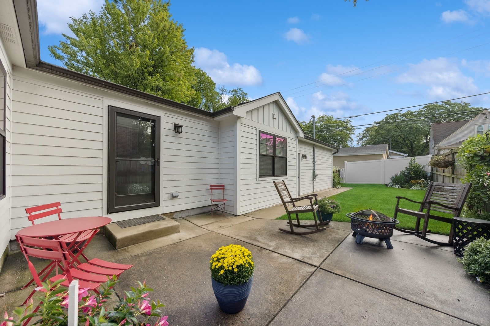 903 S Brainard Avenue