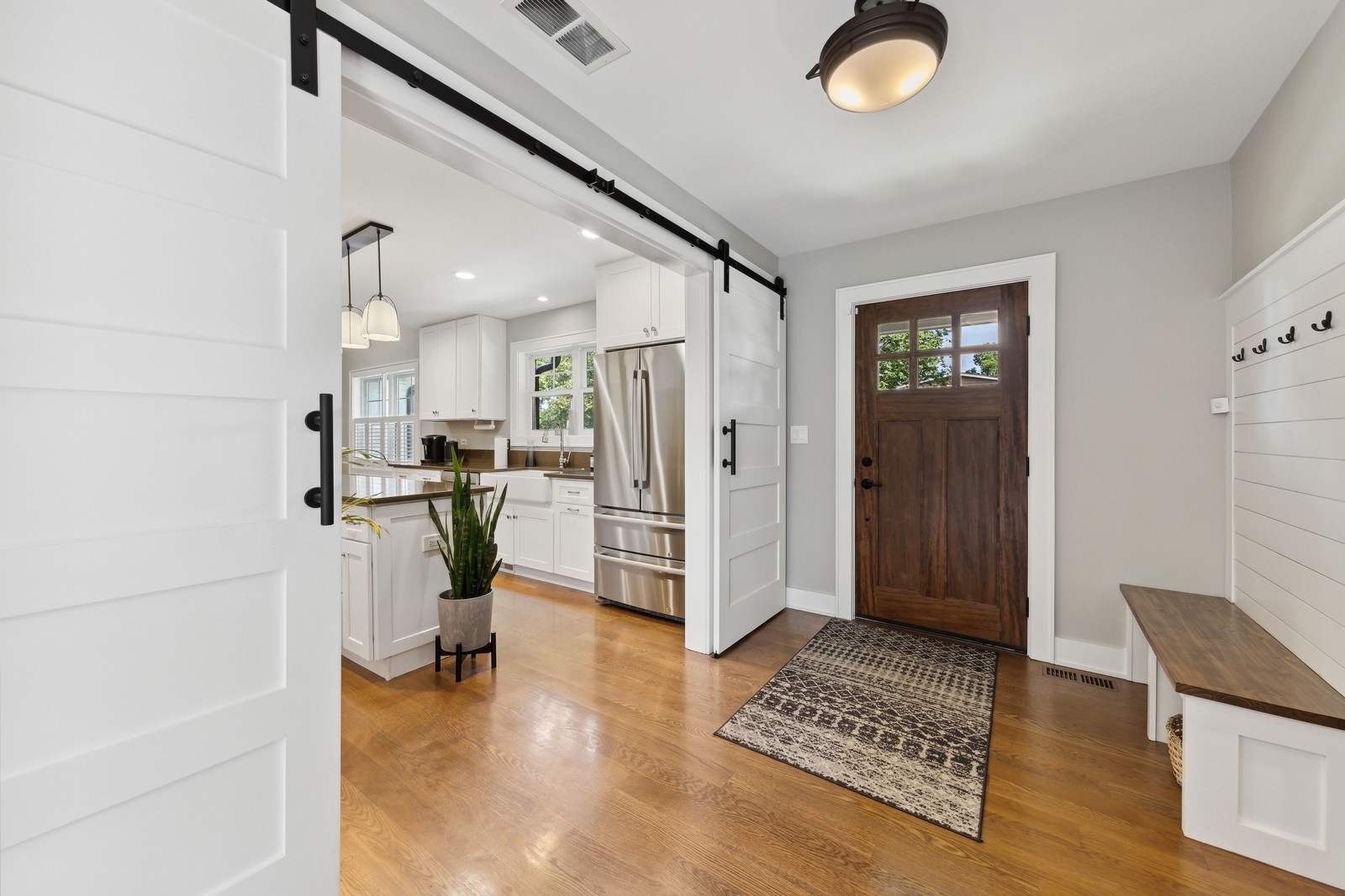 903 S Brainard Avenue