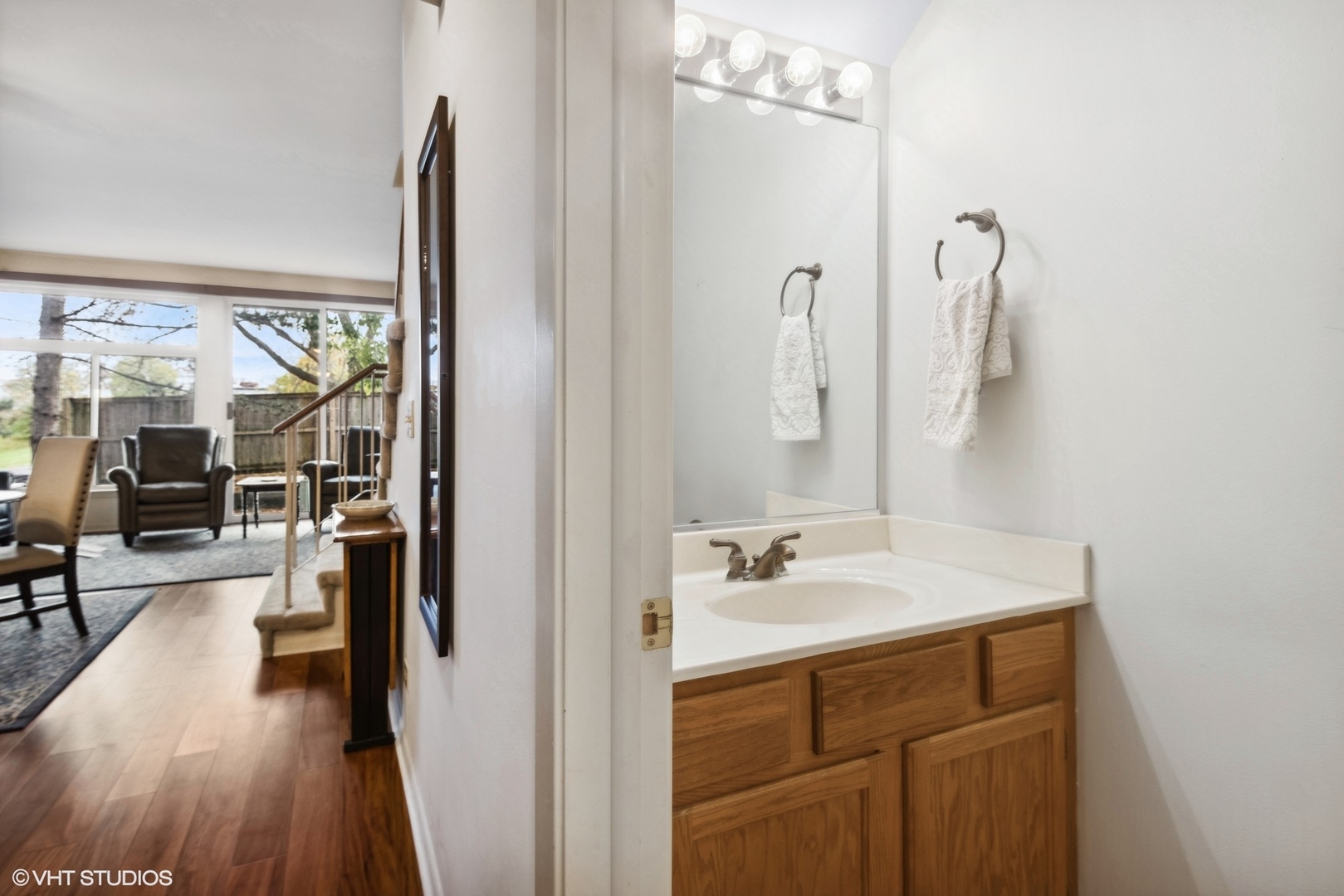 1107 E Cambria Lane S