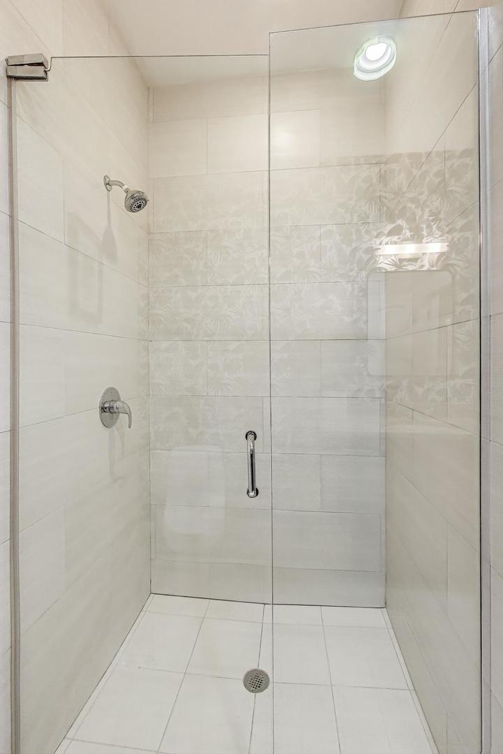 2120 W RICE Street Unit: 3