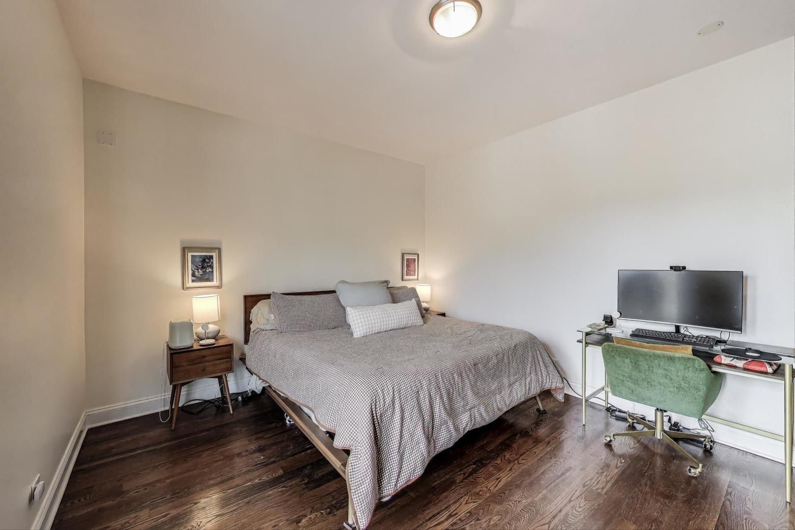 2120 W RICE Street Unit: 3