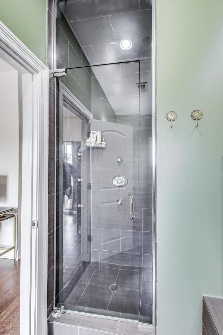 2120 W RICE Street Unit: 3