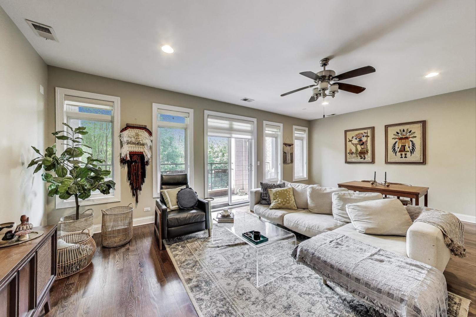 2120 W RICE Street Unit: 3