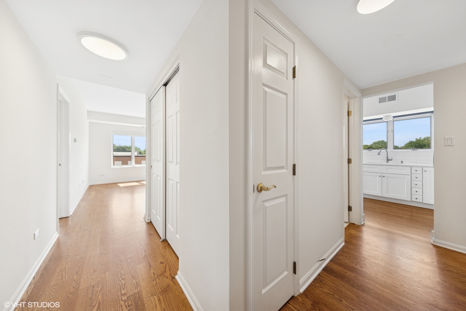14 S Ashland Avenue Unit: 305