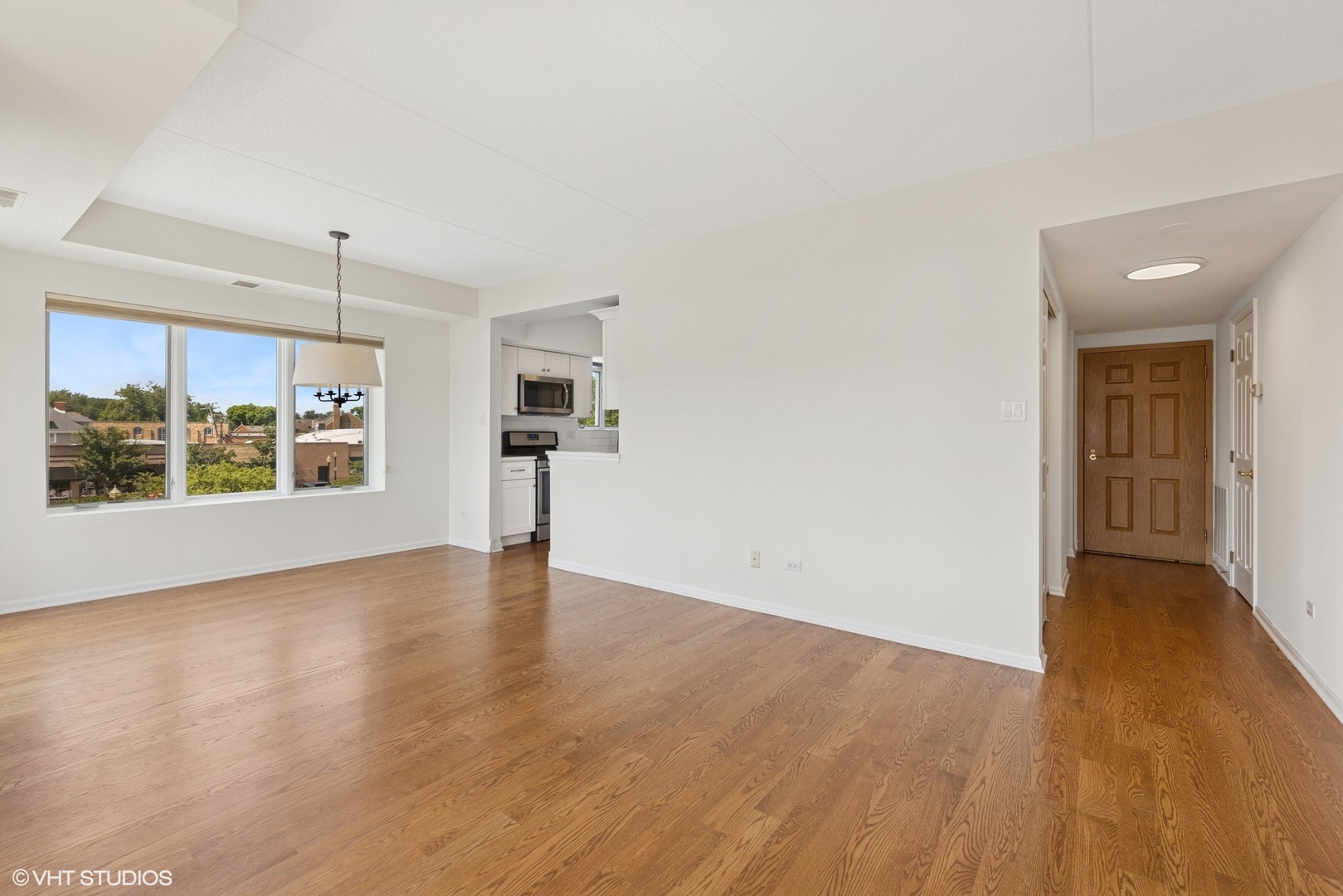 14 S Ashland Avenue Unit: 305