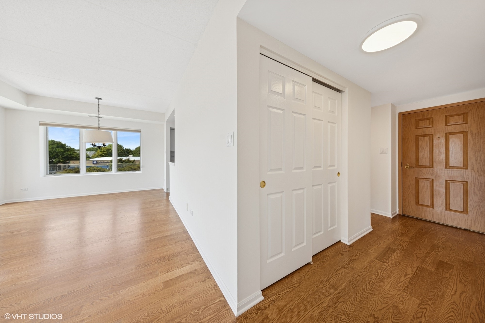 14 S Ashland Avenue Unit: 305