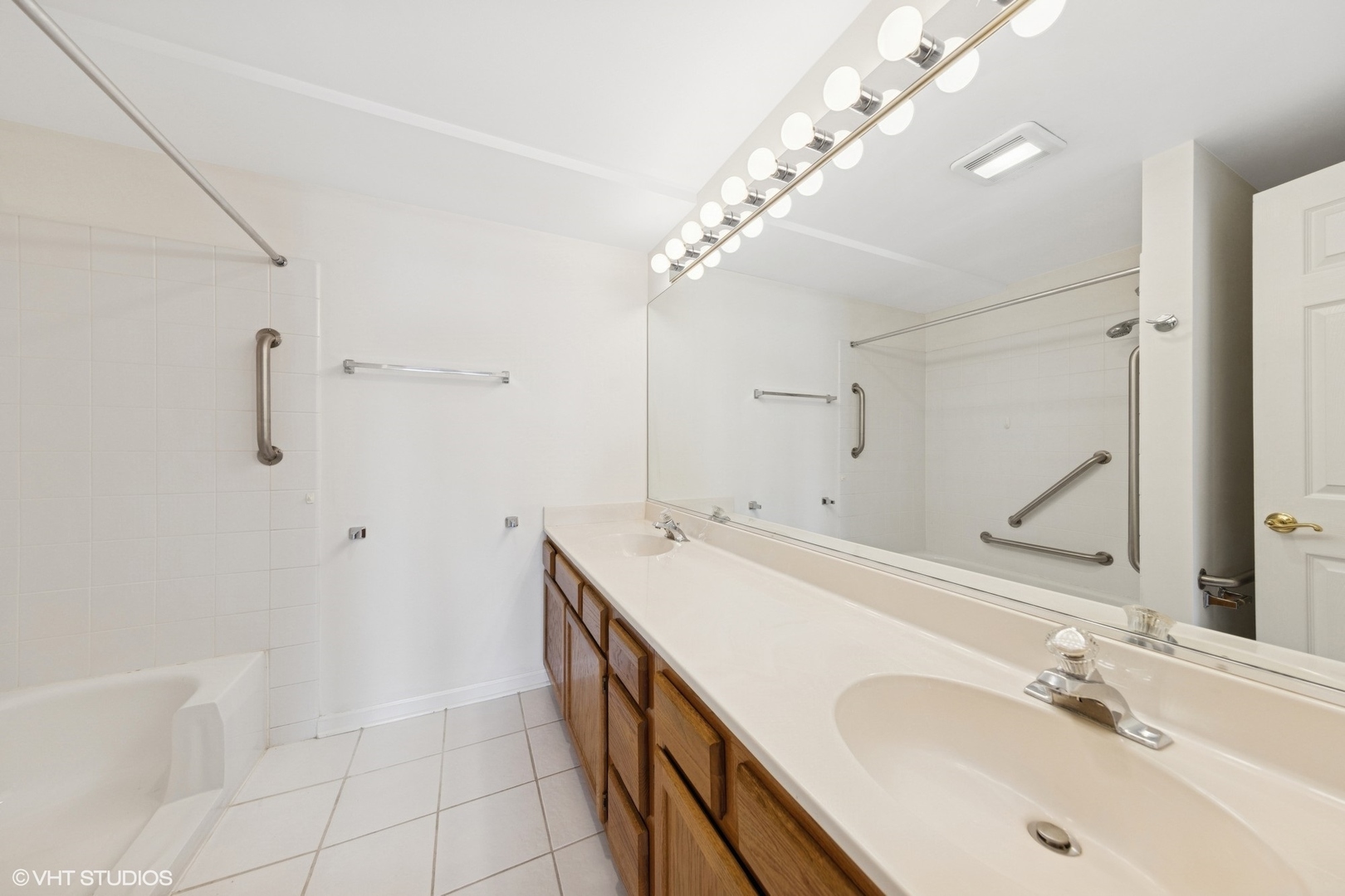 14 S Ashland Avenue Unit: 305