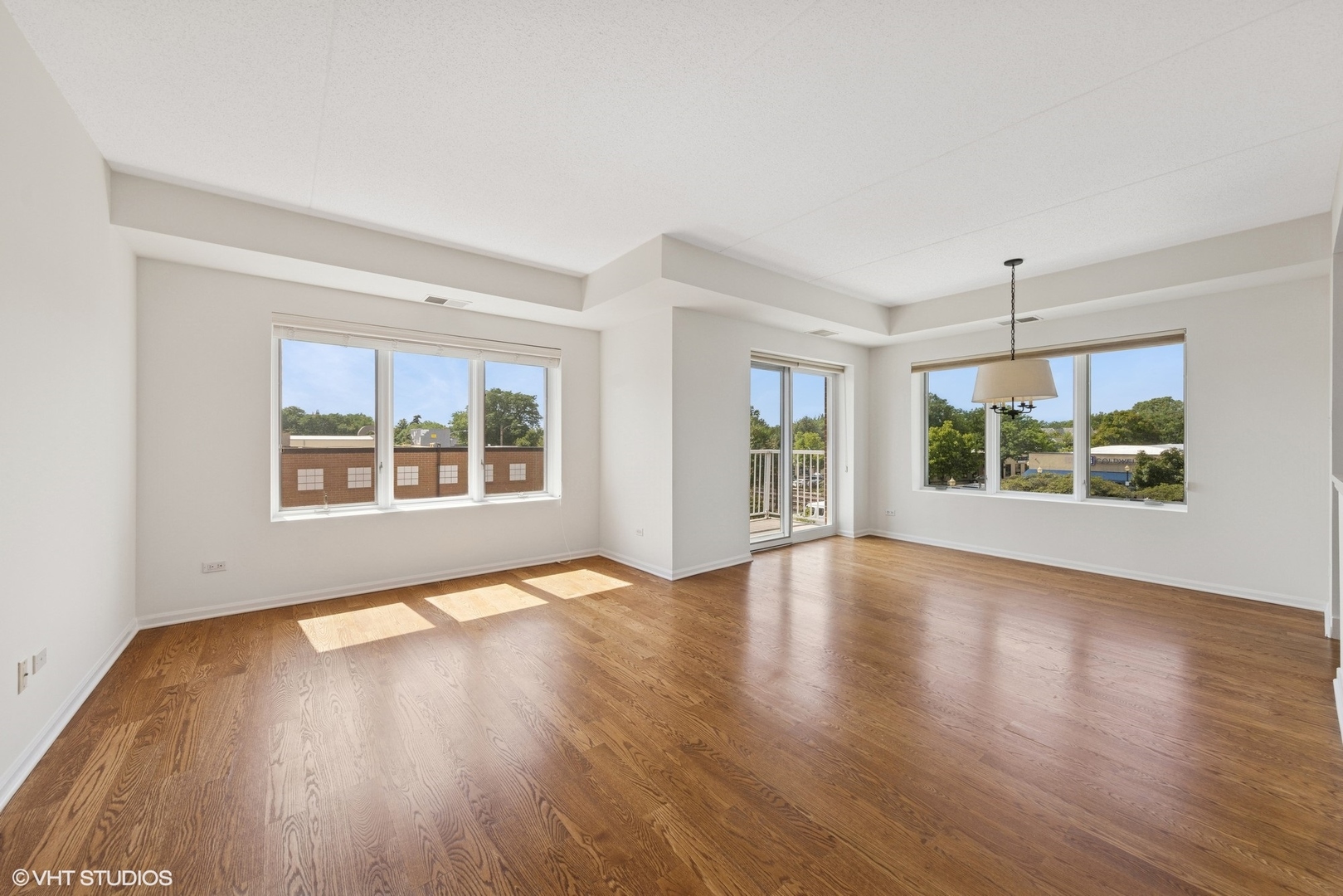 14 S Ashland Avenue Unit: 305