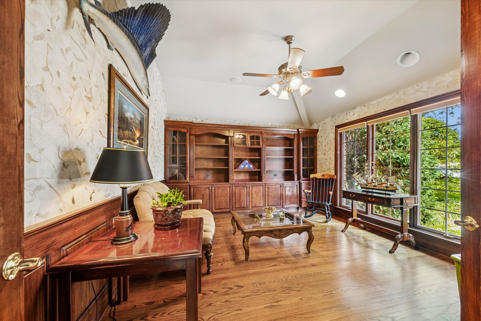 430 SHADOW CREEK Drive