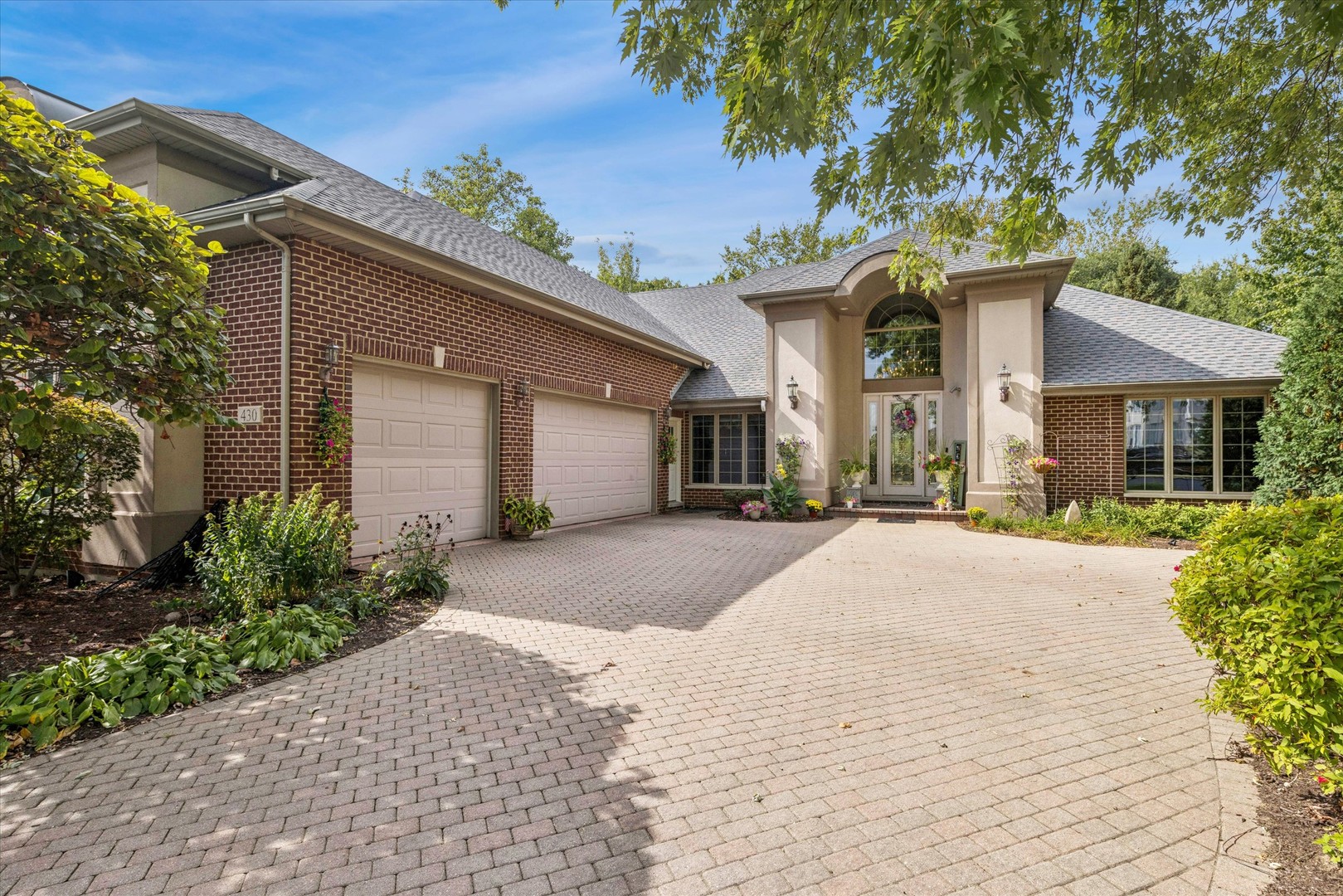 430 SHADOW CREEK Drive