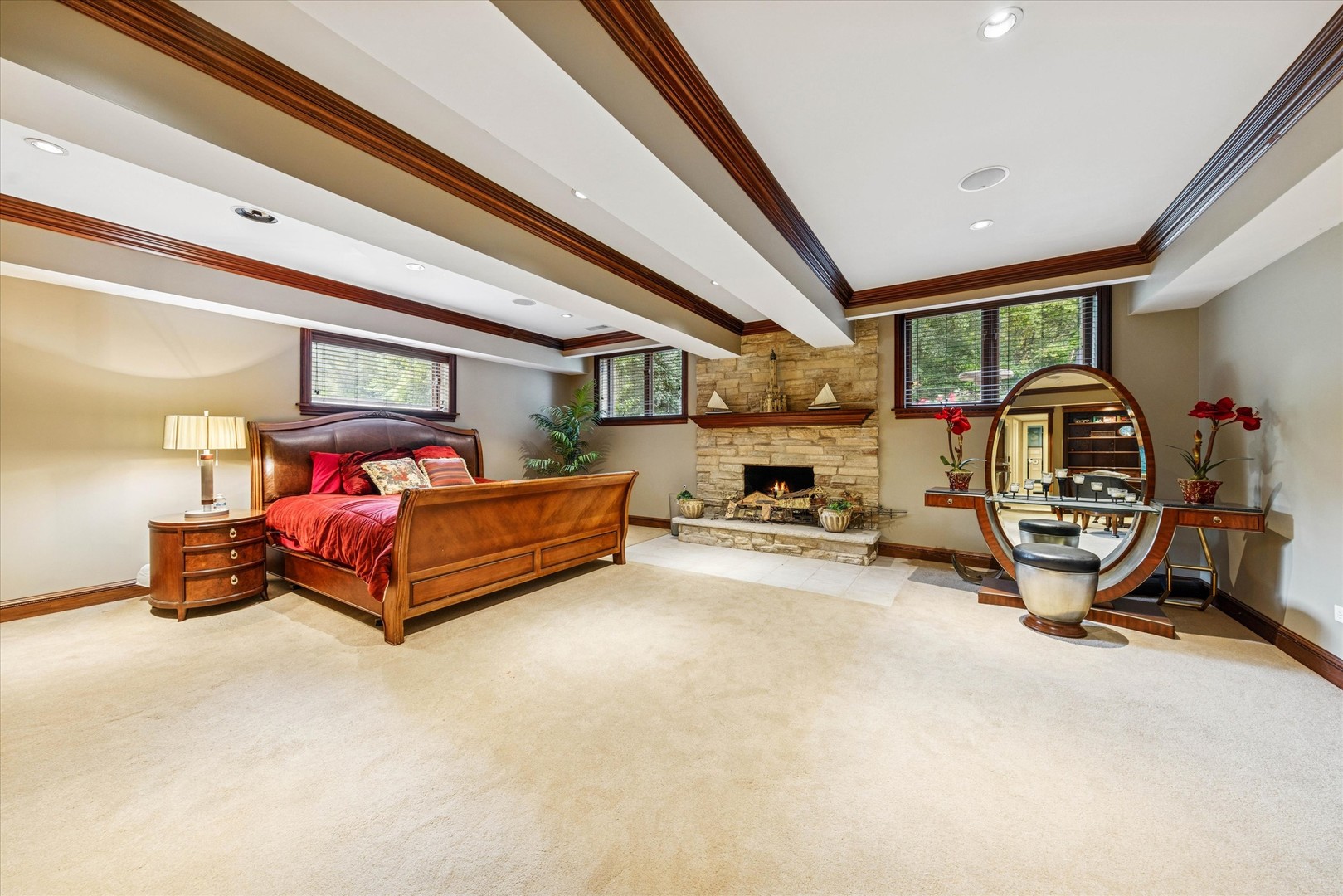 430 SHADOW CREEK Drive