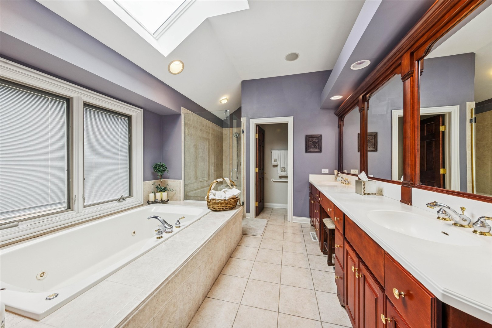430 SHADOW CREEK Drive