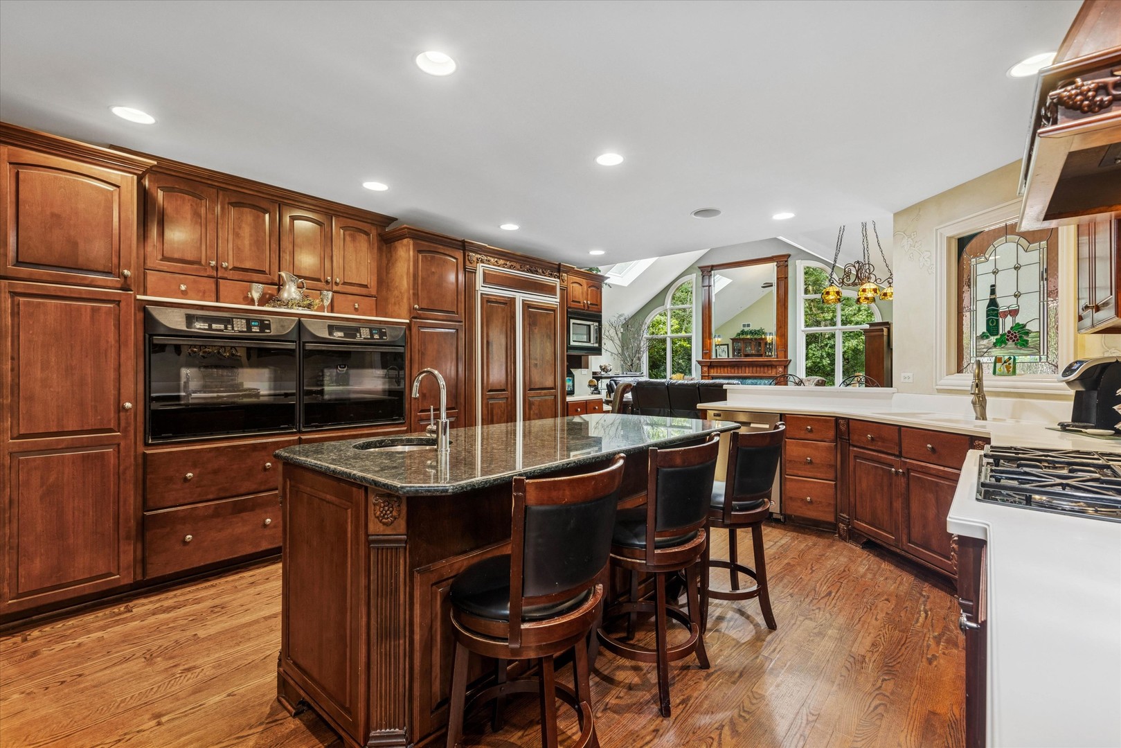 430 SHADOW CREEK Drive