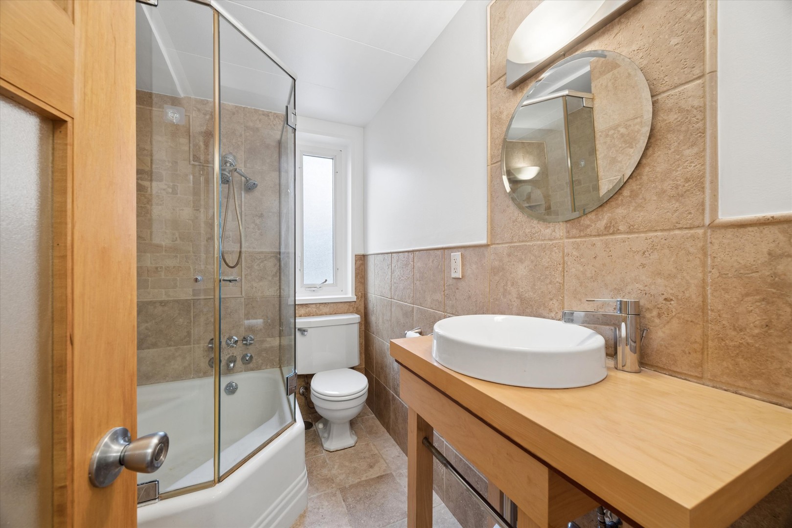 7208 OAK Avenue Unit: 2SE