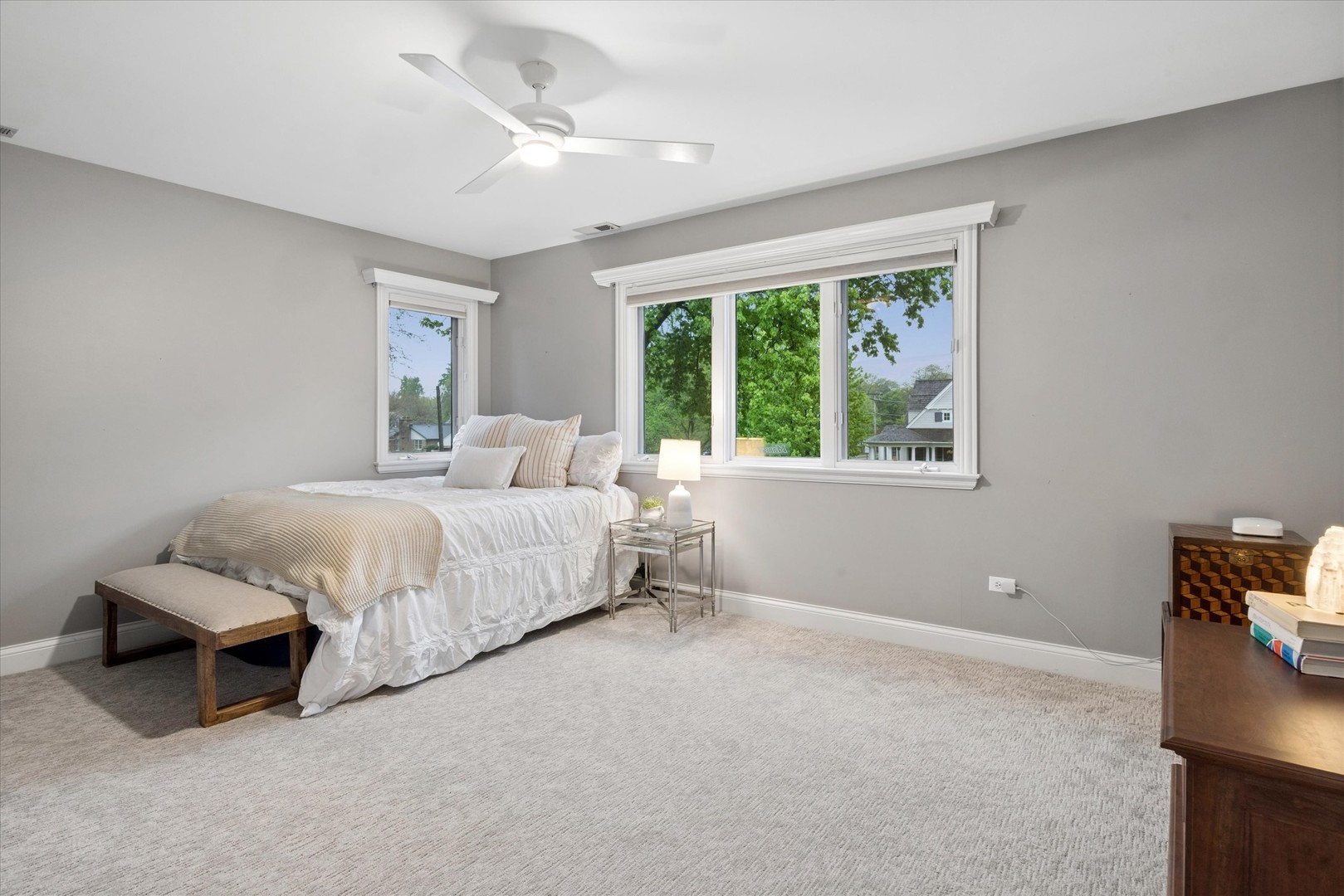 5033 Woodland Avenue