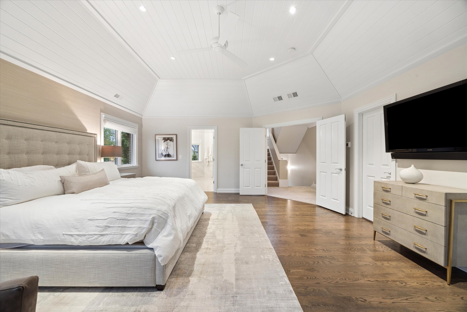 5033 Woodland Avenue