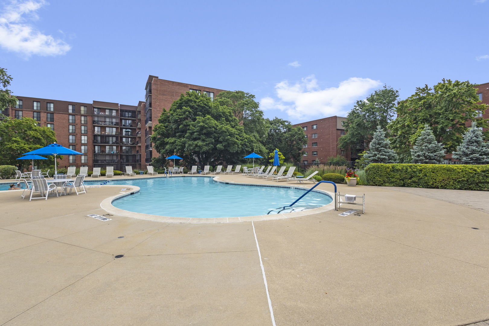 111 Acacia Drive Unit: 306