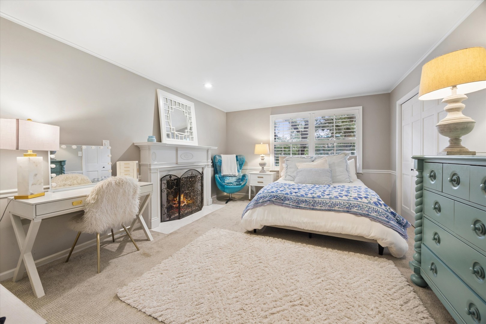 6493 Apache Drive