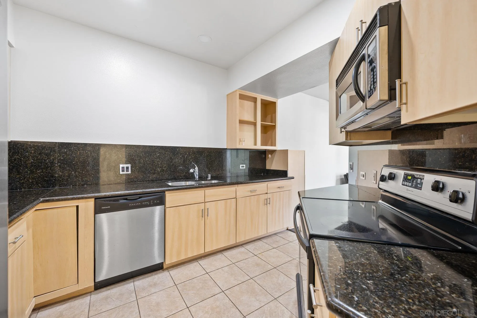 101 Market St Unit 108