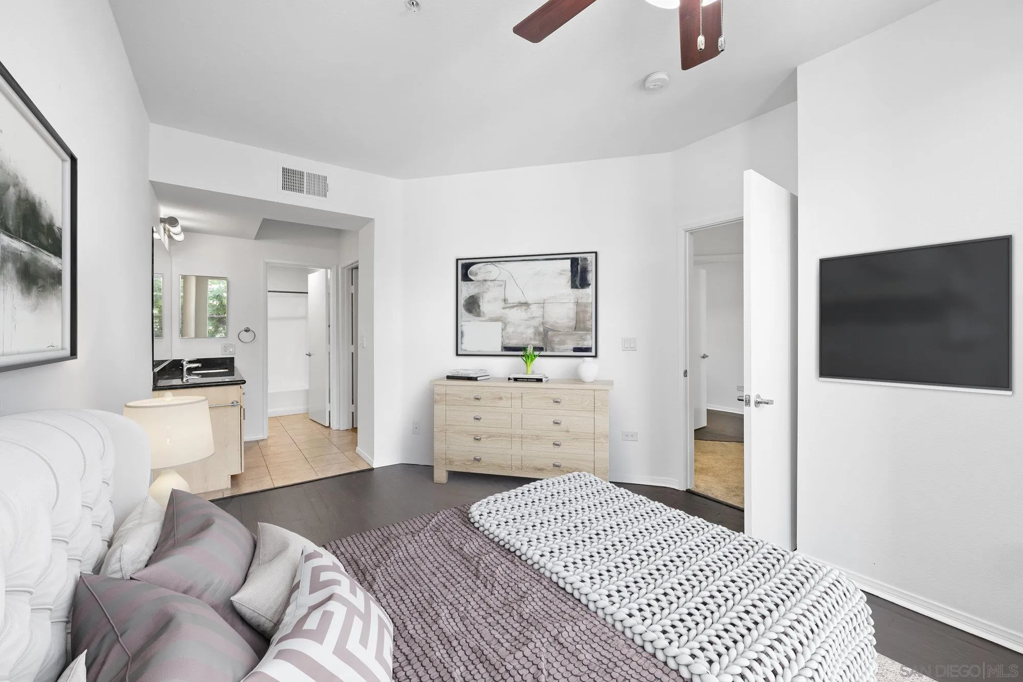 101 Market St Unit 108