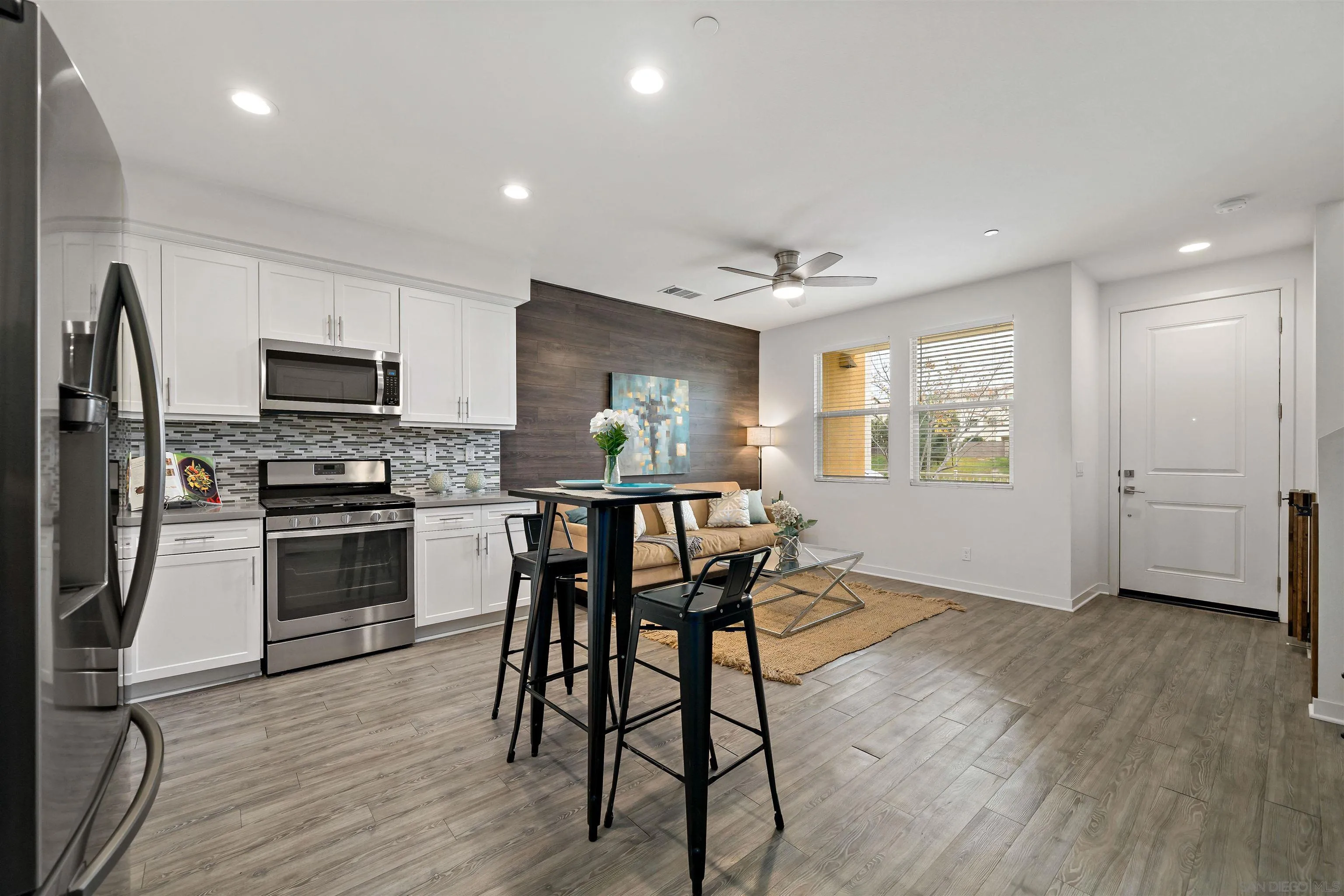 2042 Foxtrot Loop Unit 2
