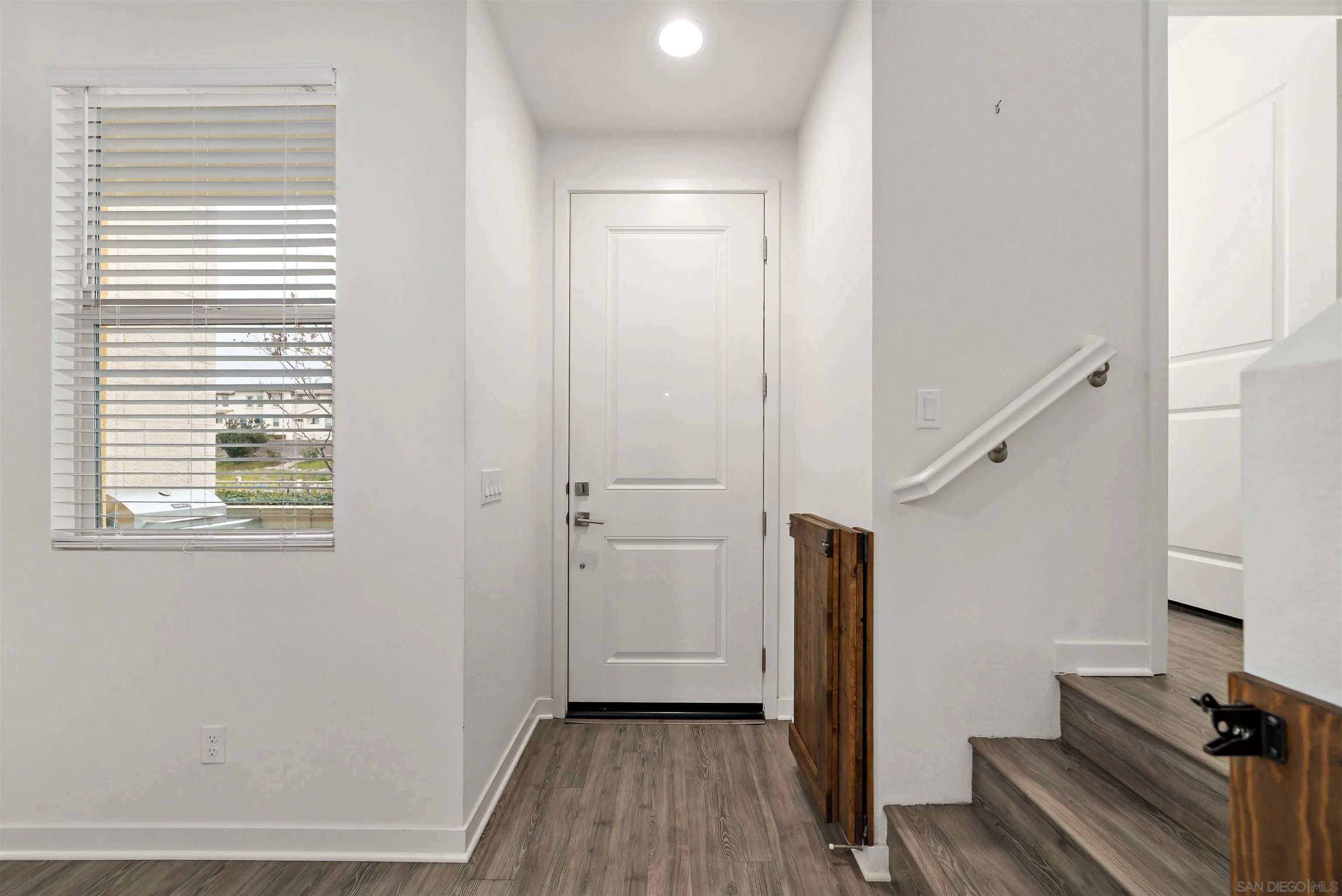 2042 Foxtrot Loop Unit 2