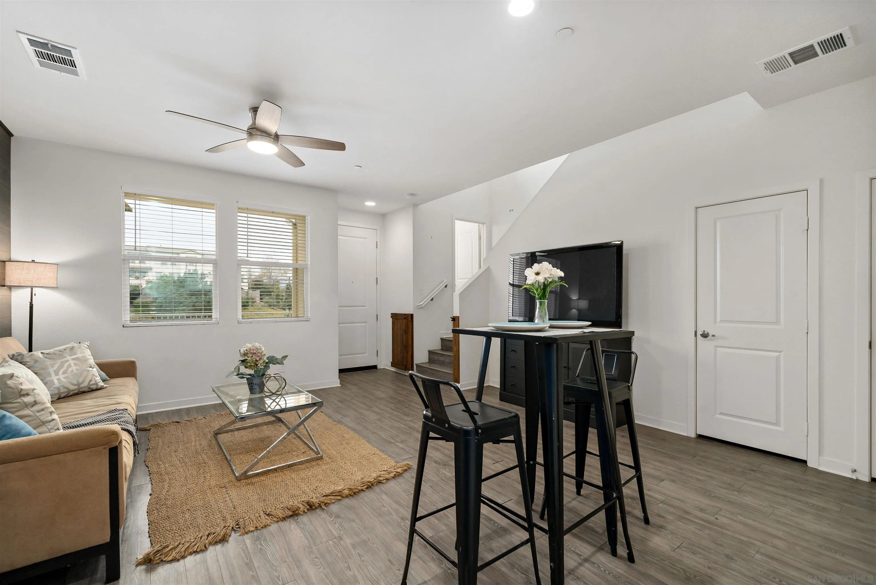 2042 Foxtrot Loop Unit 2