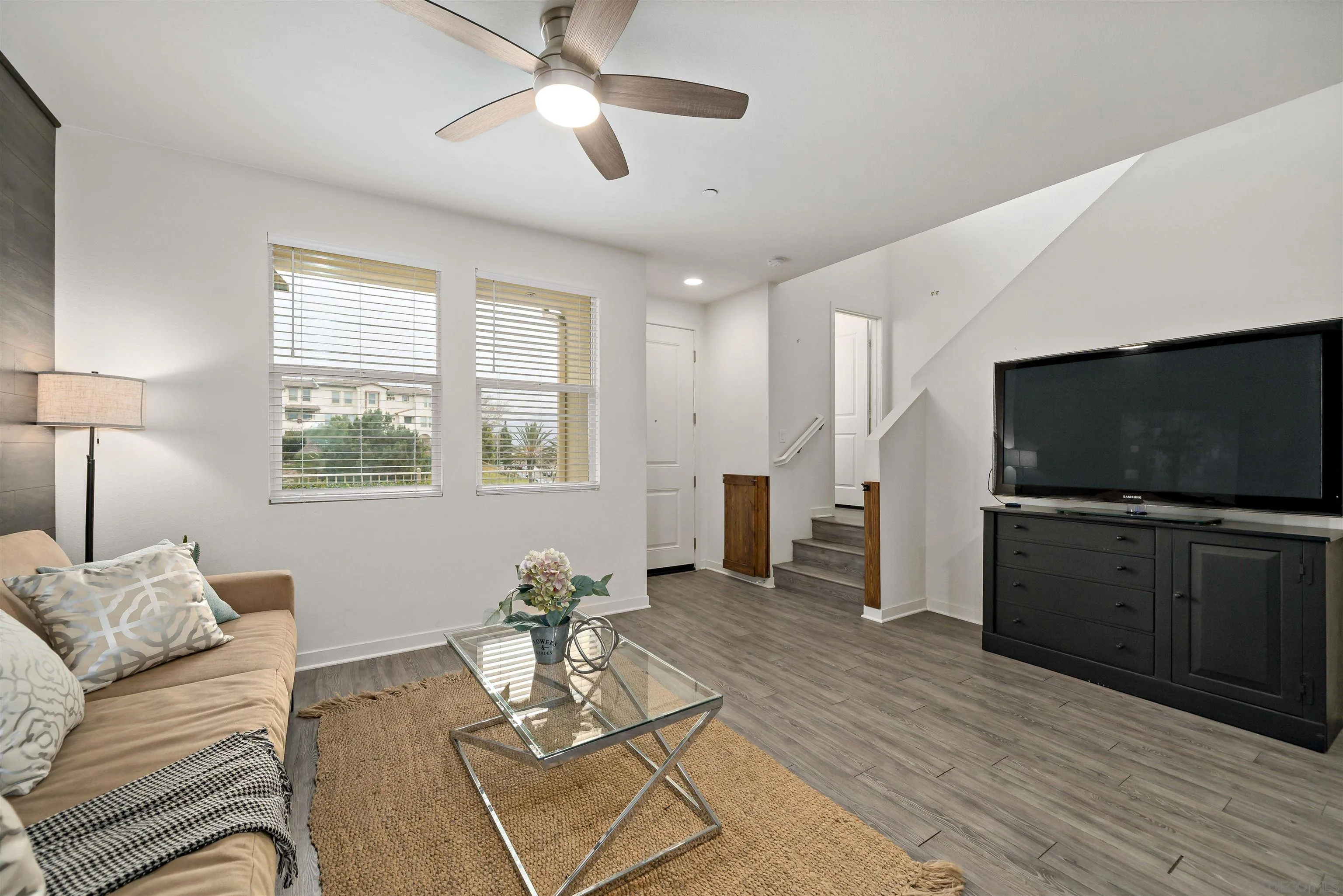 2042 Foxtrot Loop Unit 2