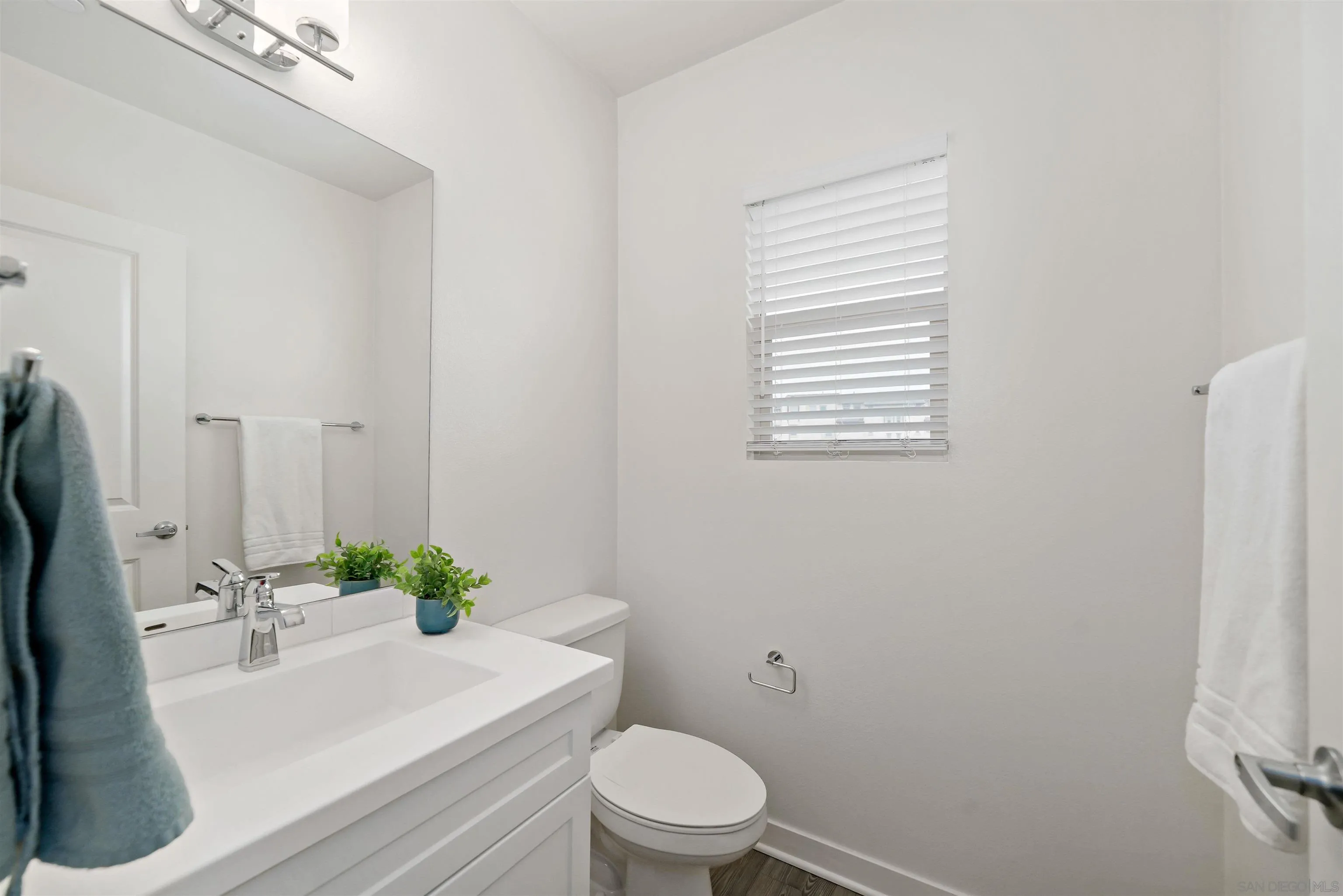 2042 Foxtrot Loop Unit 2