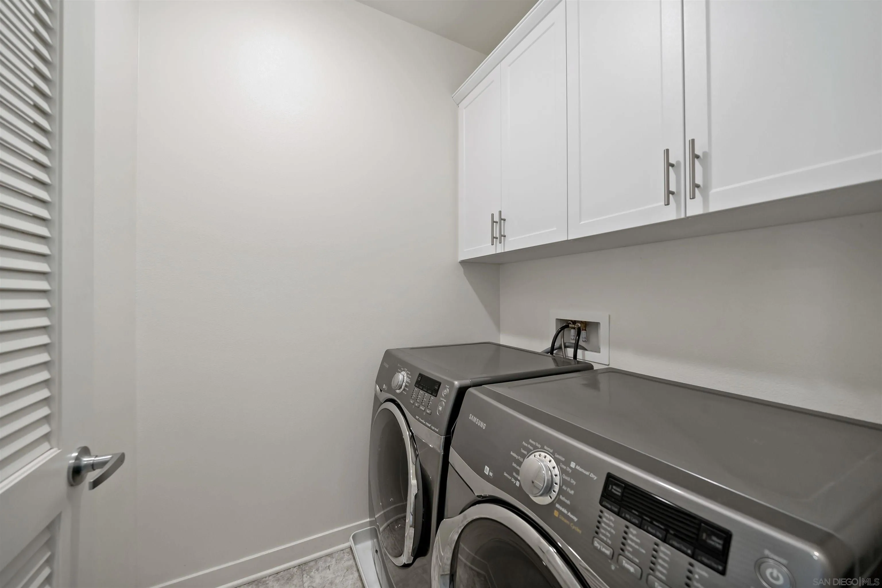 2042 Foxtrot Loop Unit 2