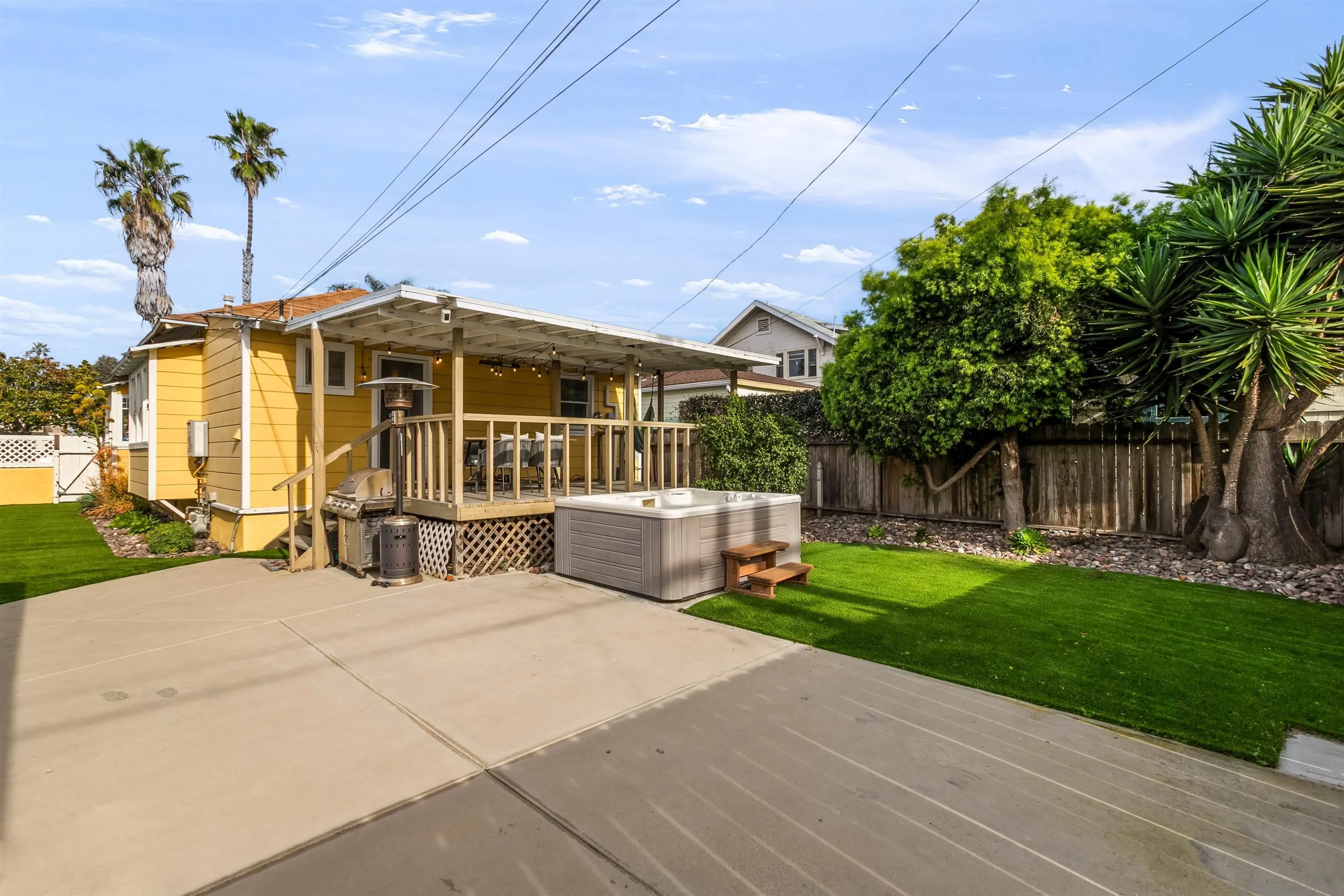 4963 Long Branch Ave