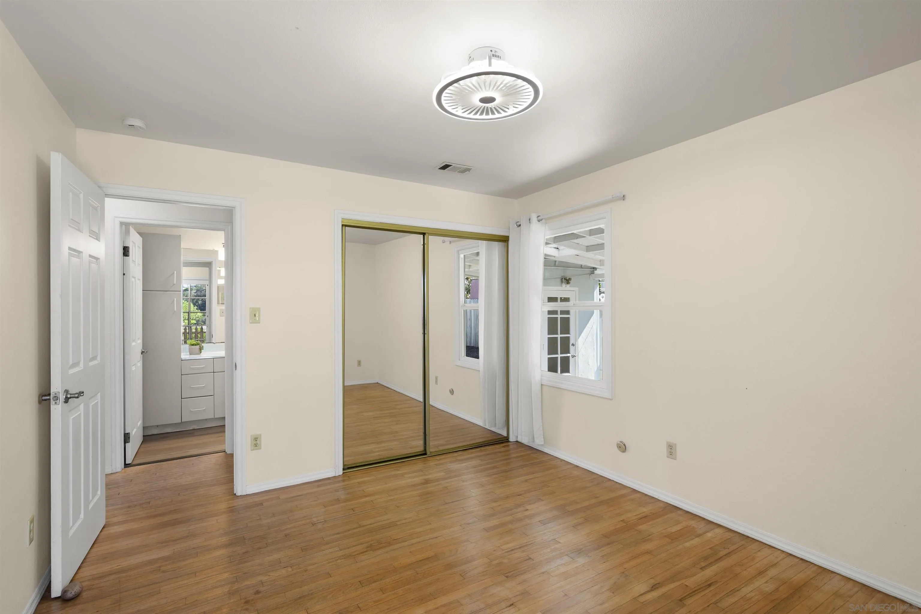 2762 Ridge View Drive