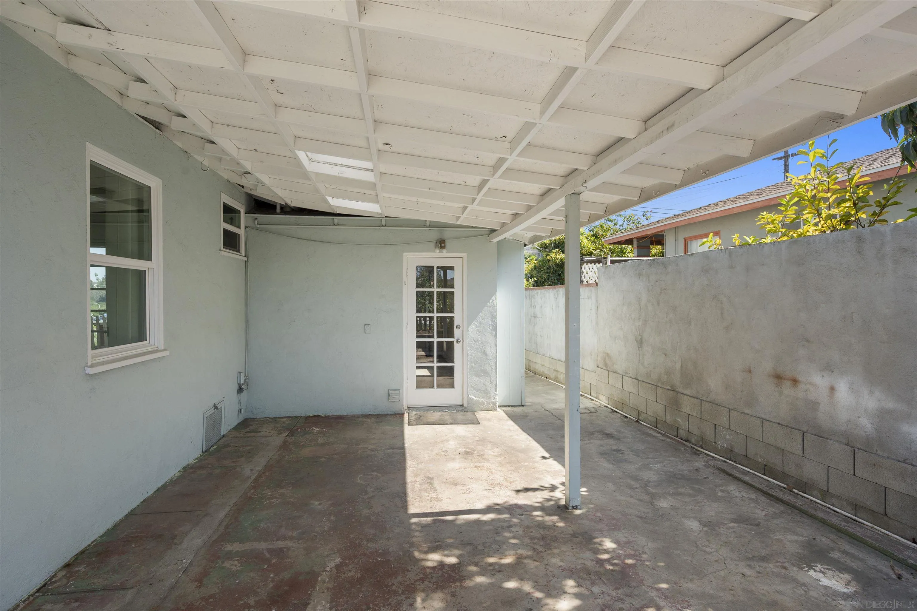 2762 Ridge View Drive