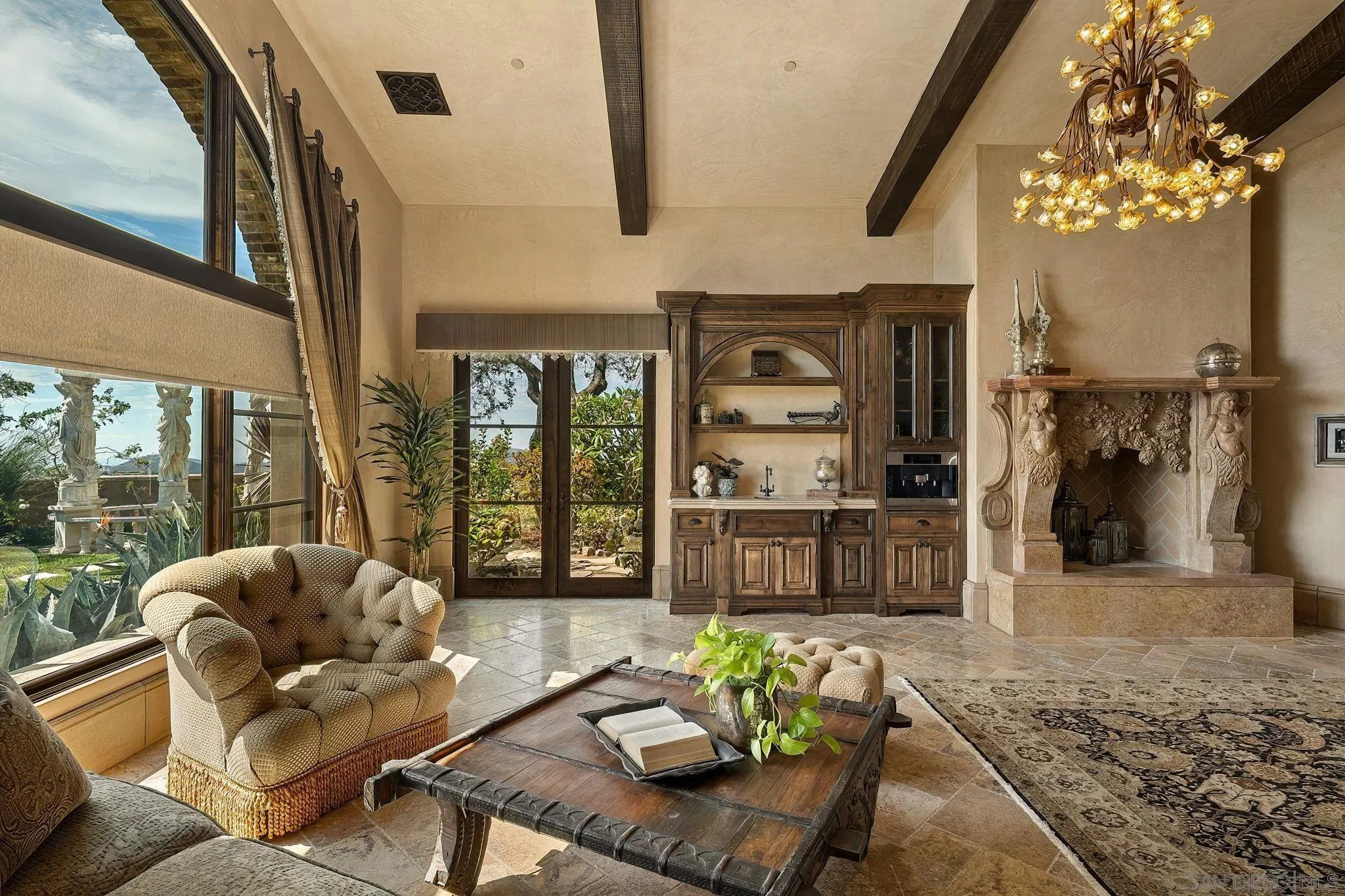 8619 Via Rancho Cielo