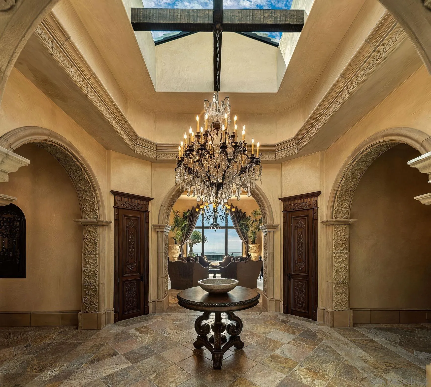 8619 Via Rancho Cielo