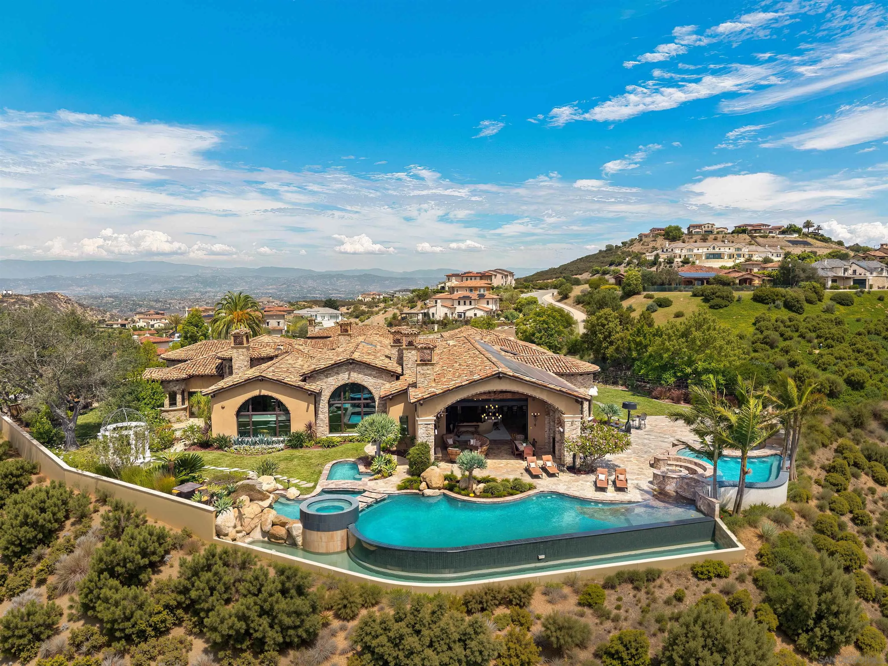 8619 Via Rancho Cielo
