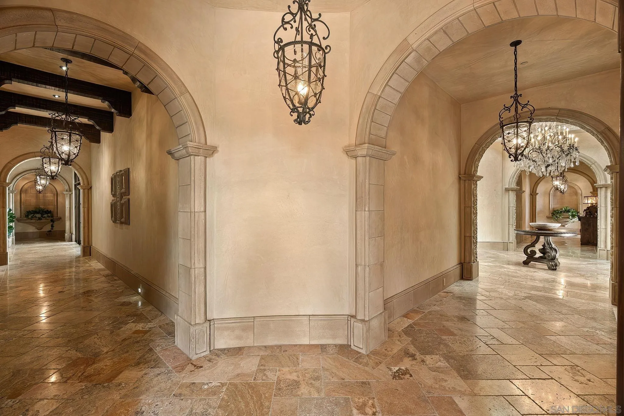 8619 Via Rancho Cielo