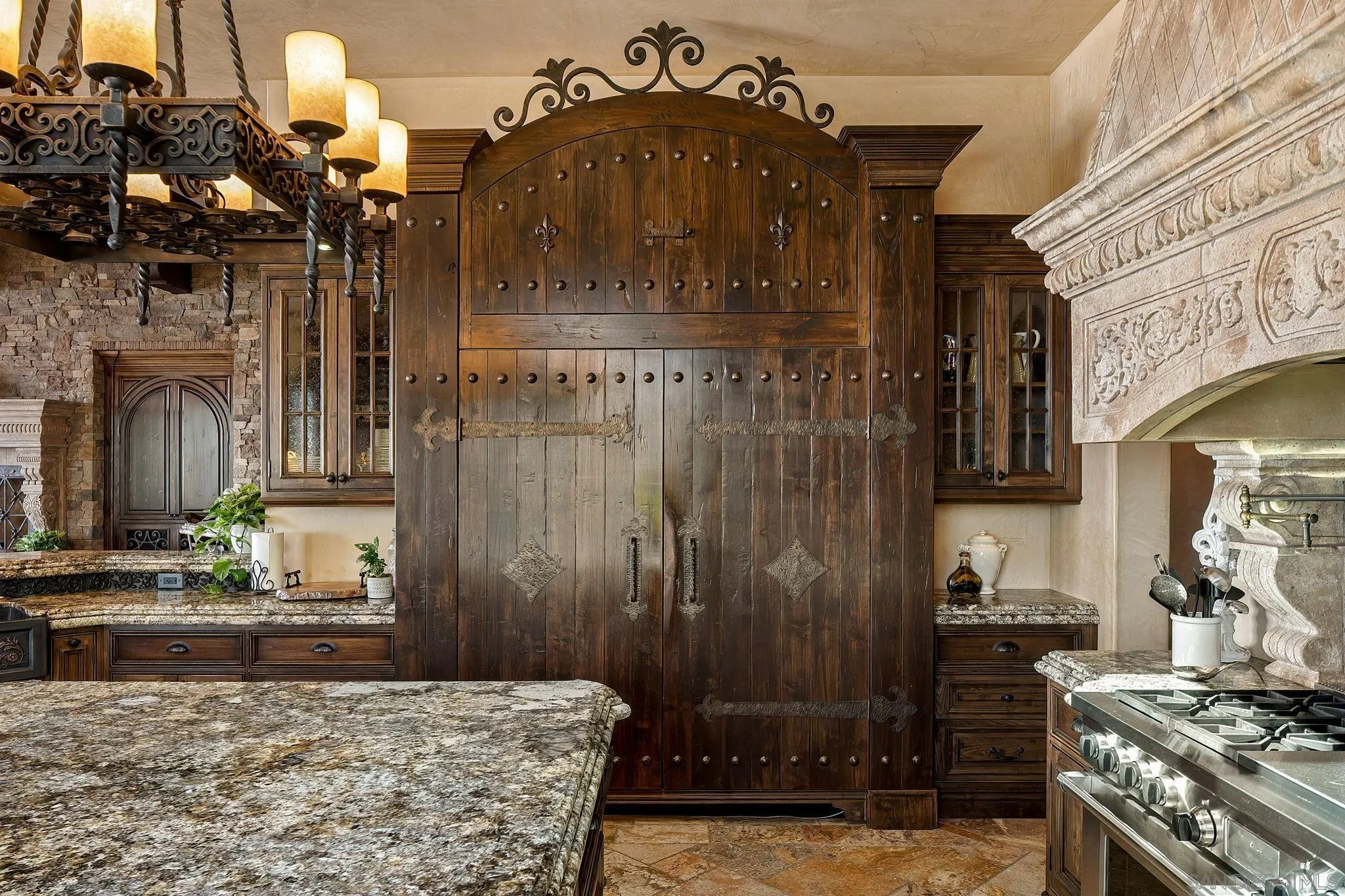 8619 Via Rancho Cielo